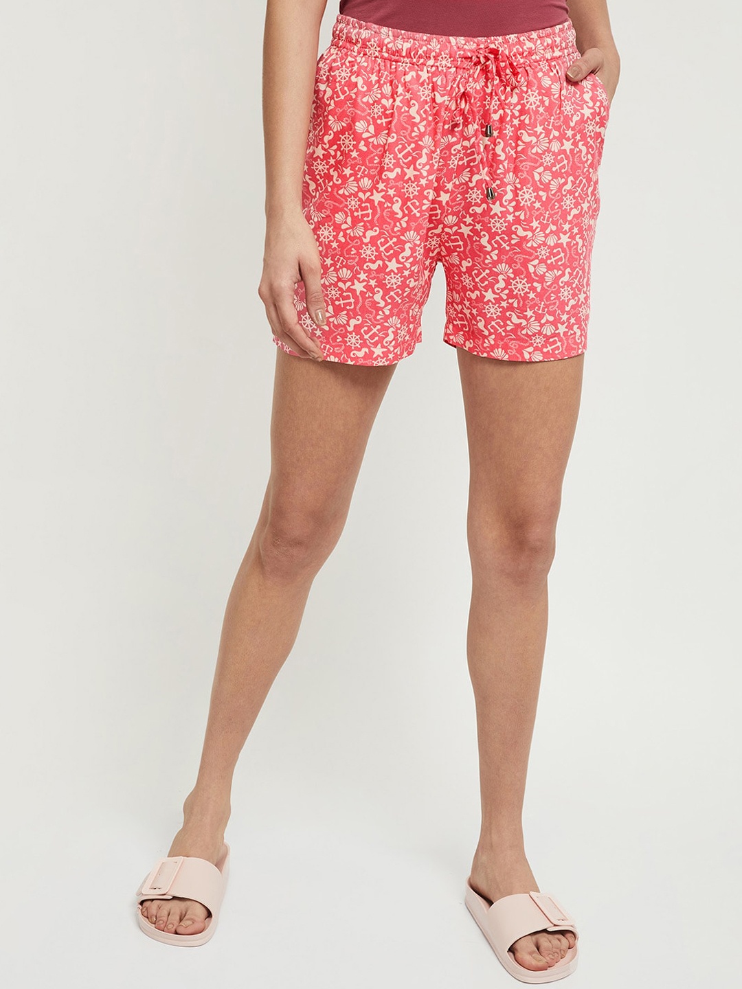 

max Women Pink Floral Printed Regular Shorts