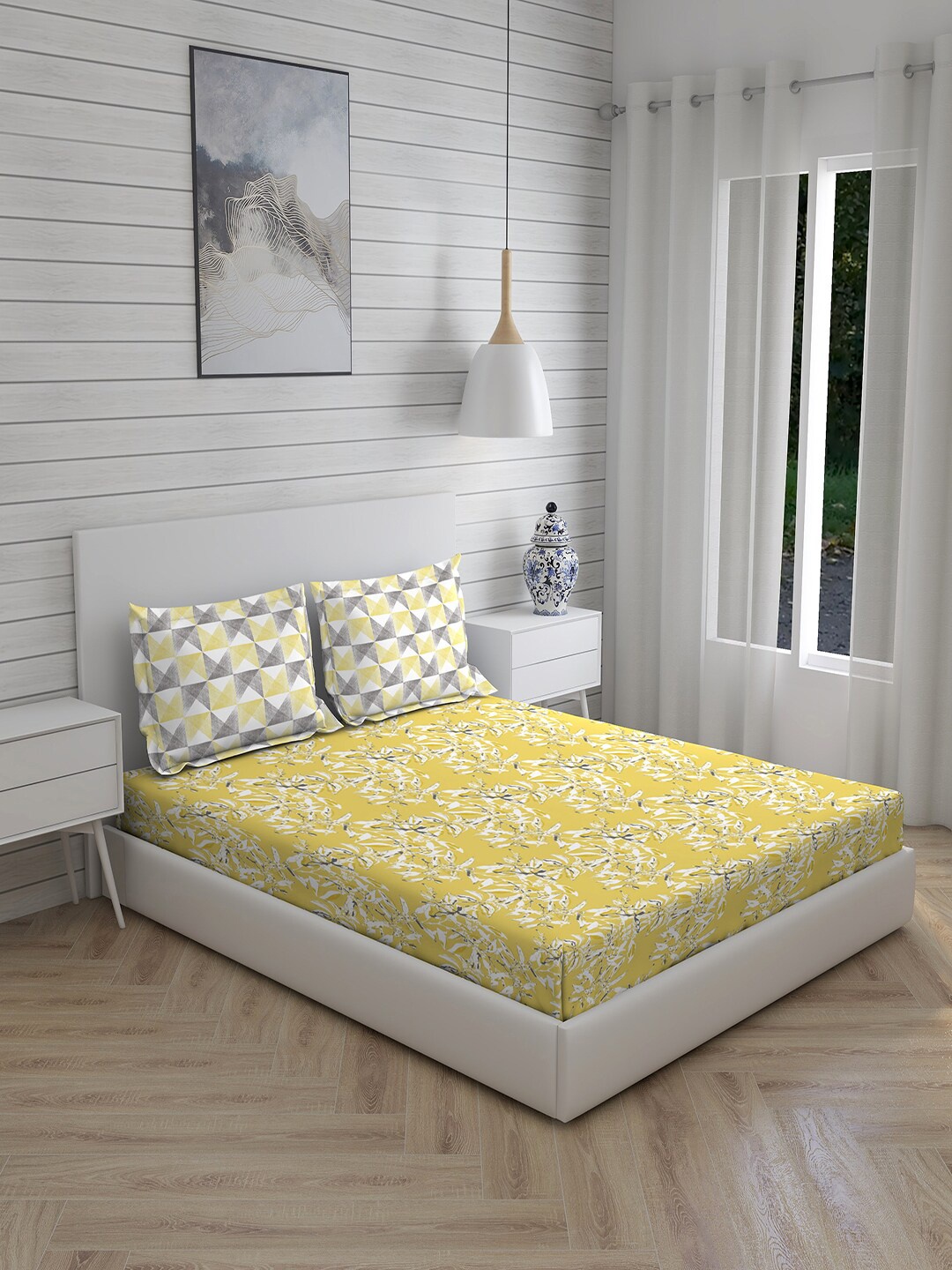 

Layers Yellow & Grey Floral Printed 150 TC Queen Bedsheet With 2 Pillow Covers