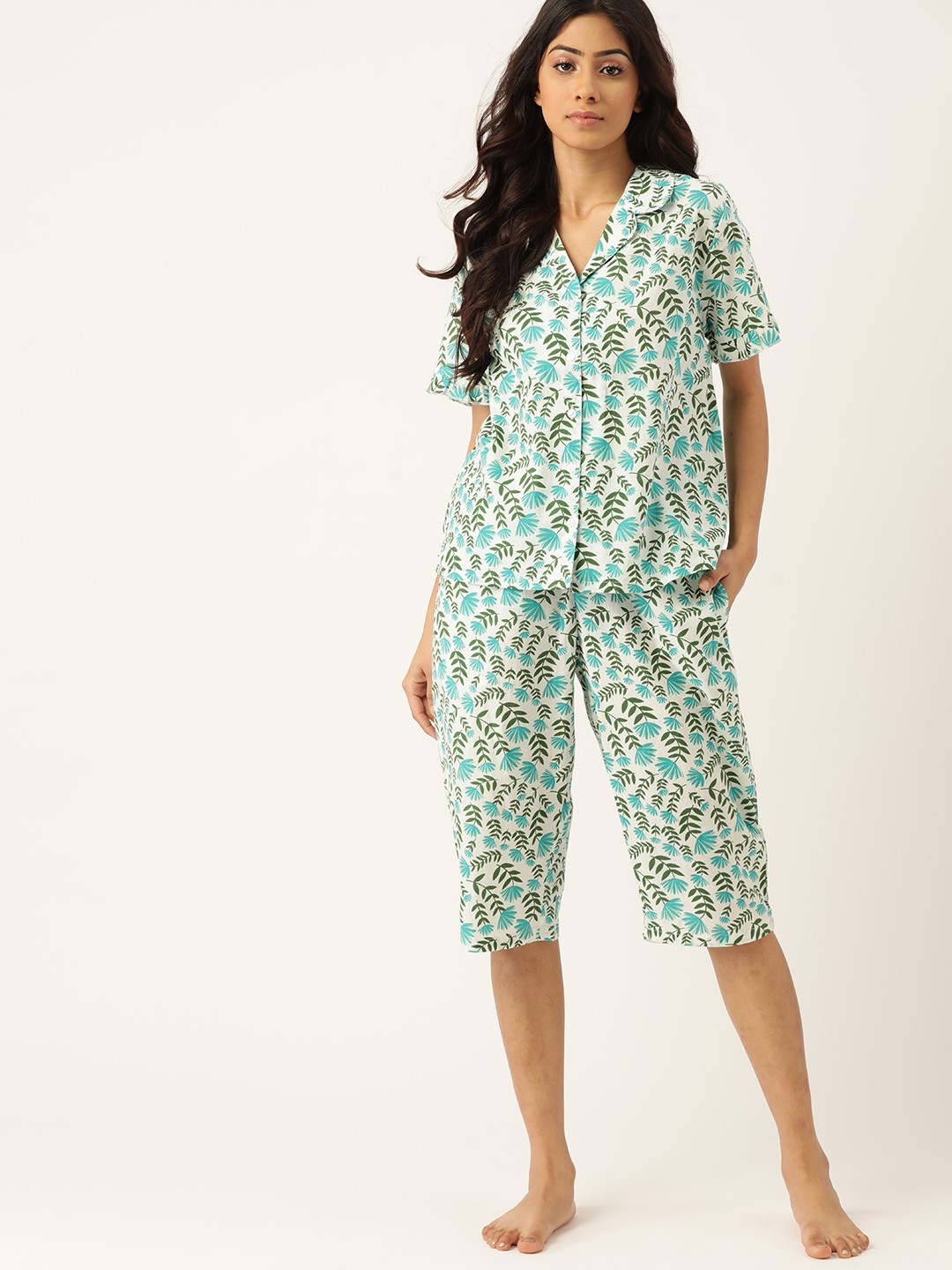 

ETC Women White & Green Printed Printed Capri Set