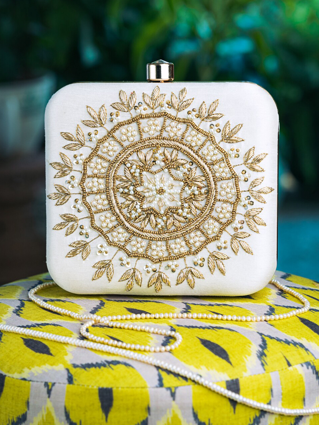 

NR By Nidhi Rathi White & Gold-Toned Embellished Box Clutch