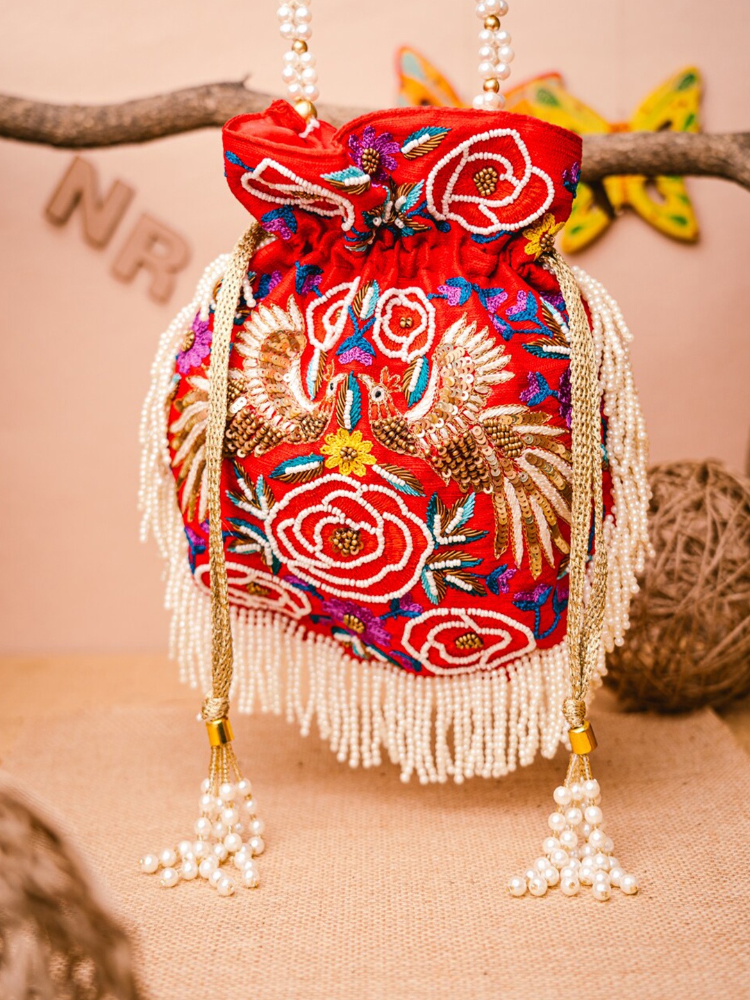 

NR By Nidhi Rathi Women Red Embroidered Potli Bag
