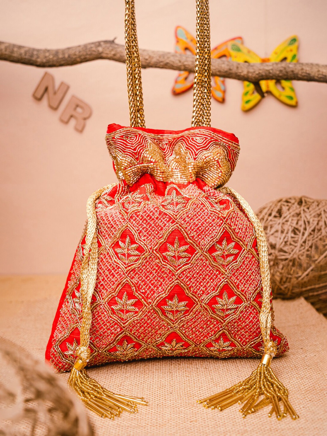 

NR By Nidhi Rathi Red & Gold-Toned Embroidered Embellished Potli Clutch