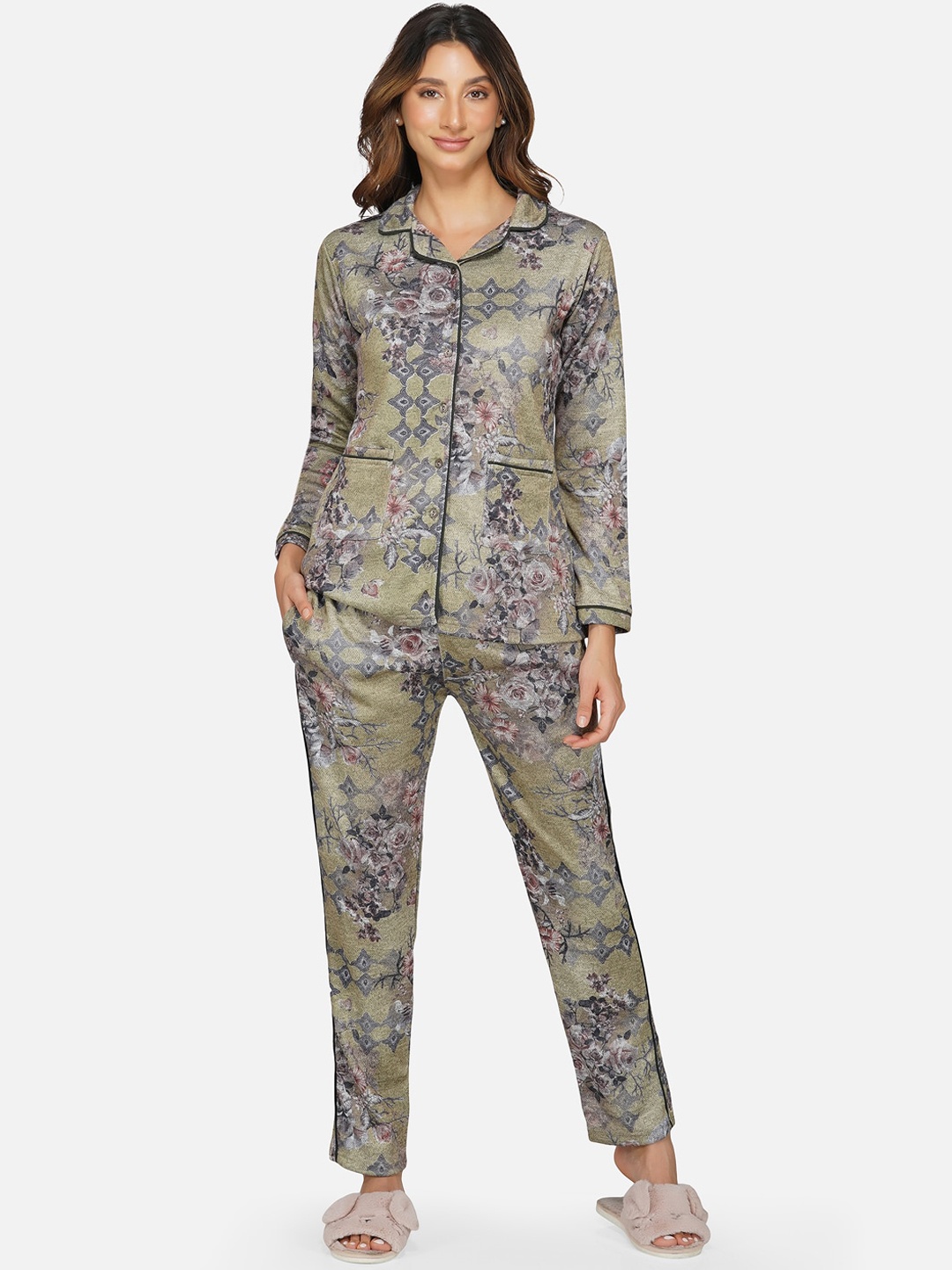

FABNEST Women Green & Grey Printed Night suit