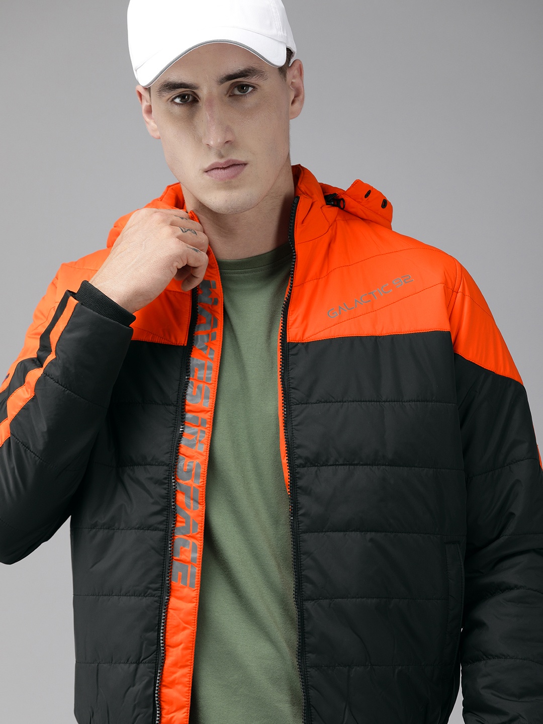 

SPYKAR Men Black& Orange Colourblocked Lightweight Puffer Jacket