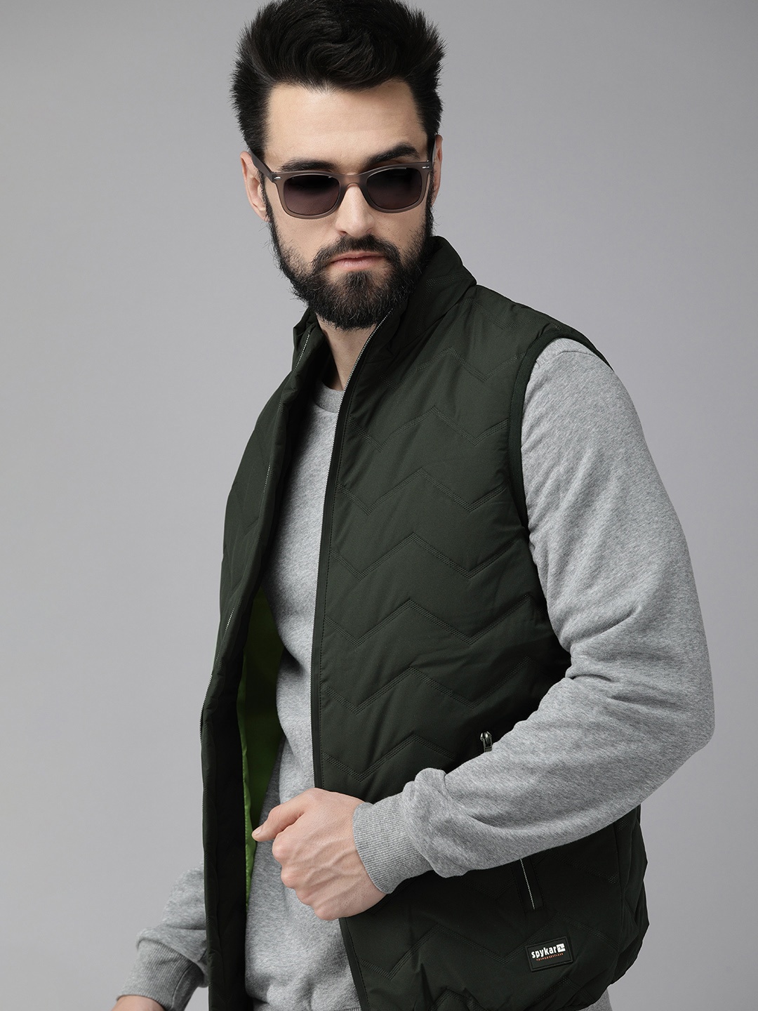

SPYKAR Men Olive Green Solid Lightweight Sleeveless Bomber Jacket