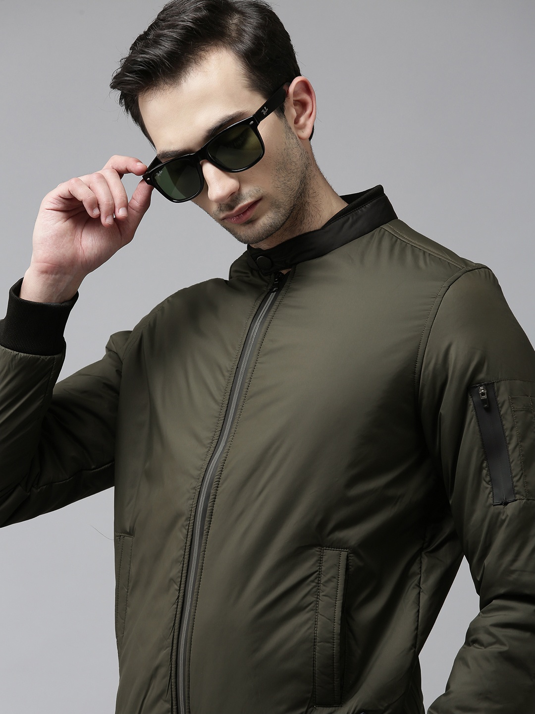 

SPYKAR Men Olive Green Lightweight Bomber Jacket