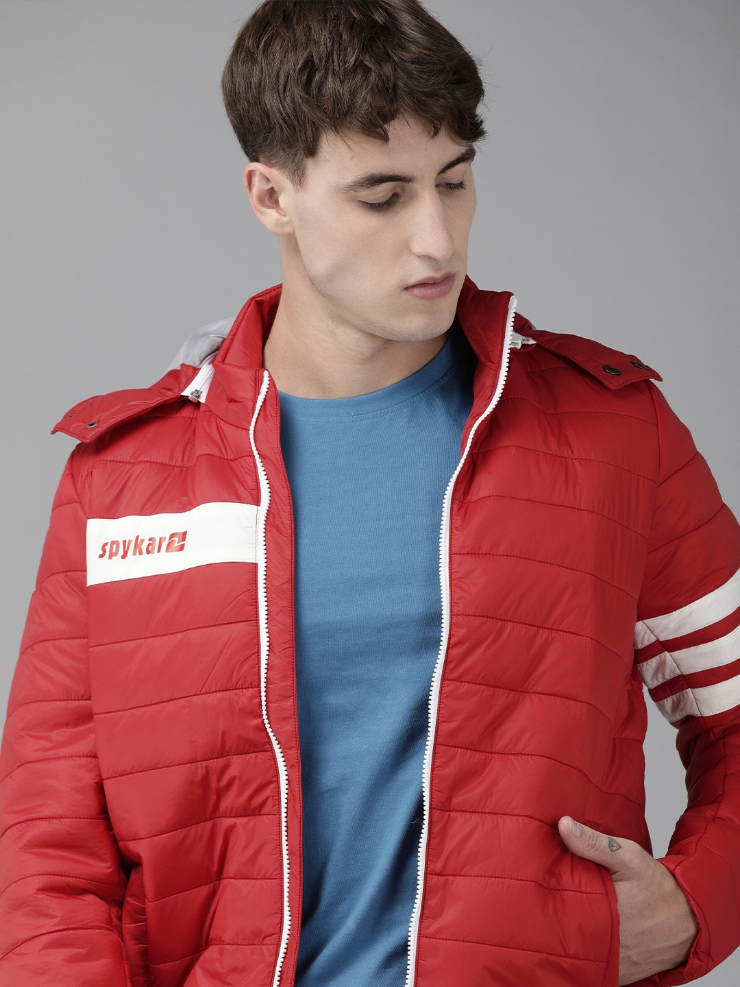 

SPYKAR Men Red Solid Lightweight Puffer Jacket With Detachable Hood