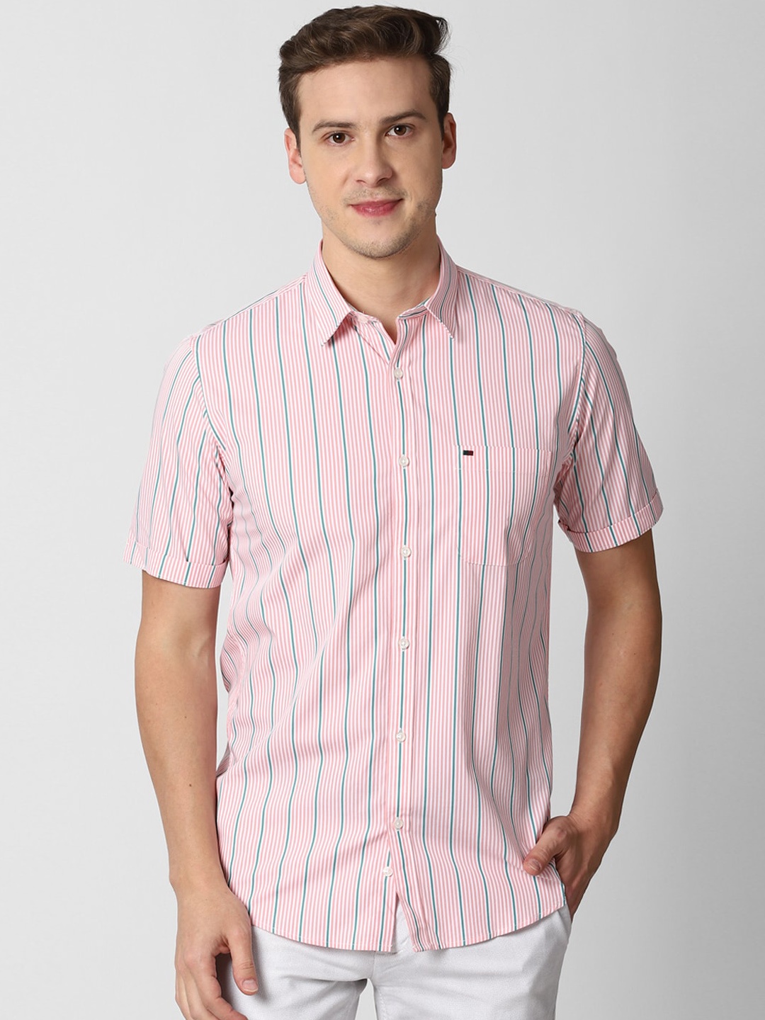 

Peter England Casuals Men Pink Slim Fit Opaque Striped Casual Shirt