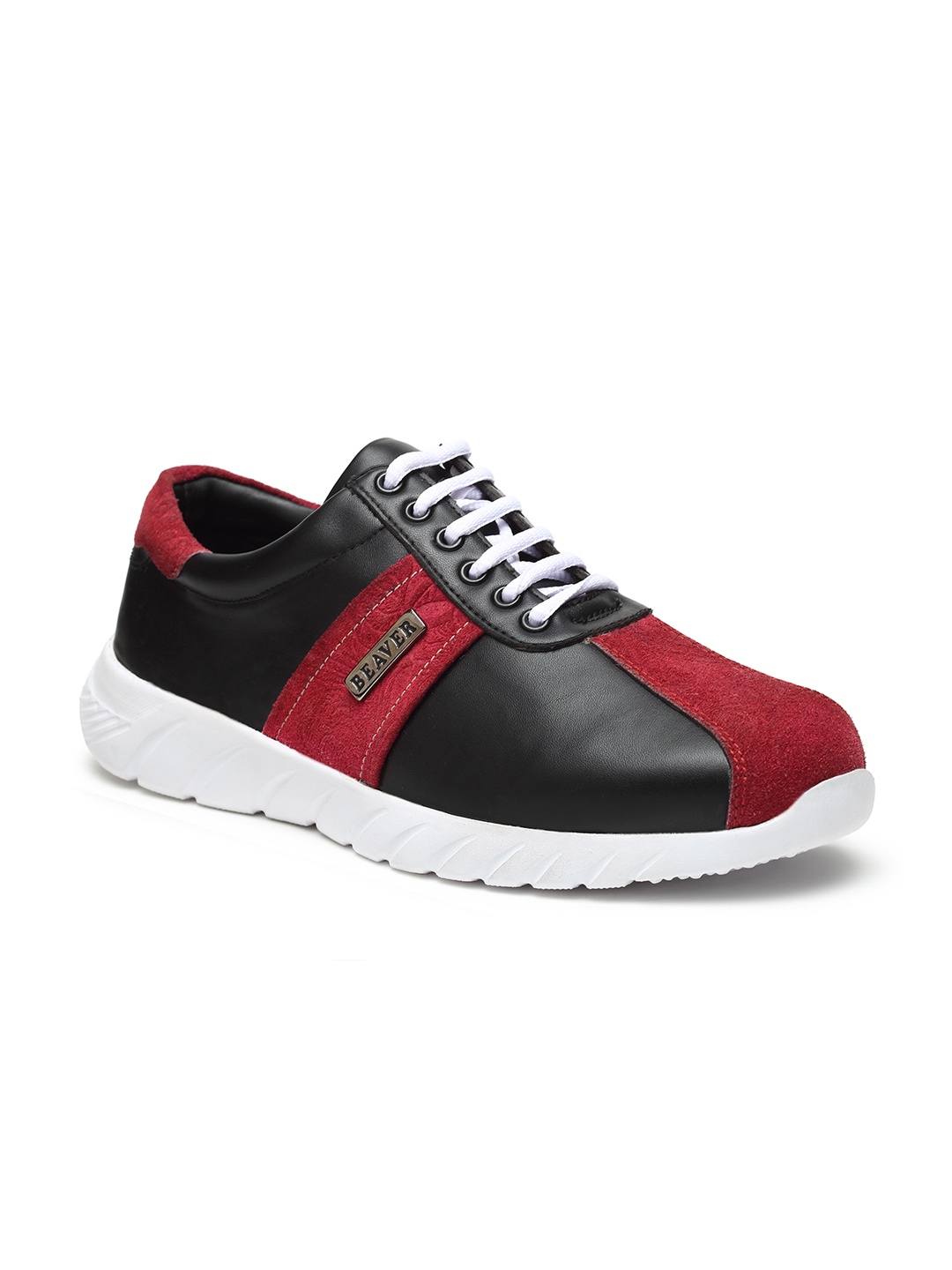 

BEAVER Men Black & Red Colourblocked Sneakers