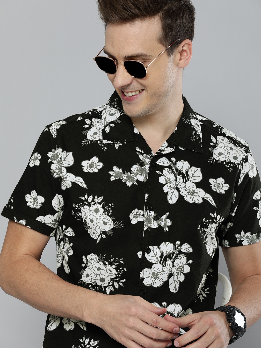 

HERE&NOW Men Black & White Floral Printed Slim Fit Pure Cotton Casual Shirt