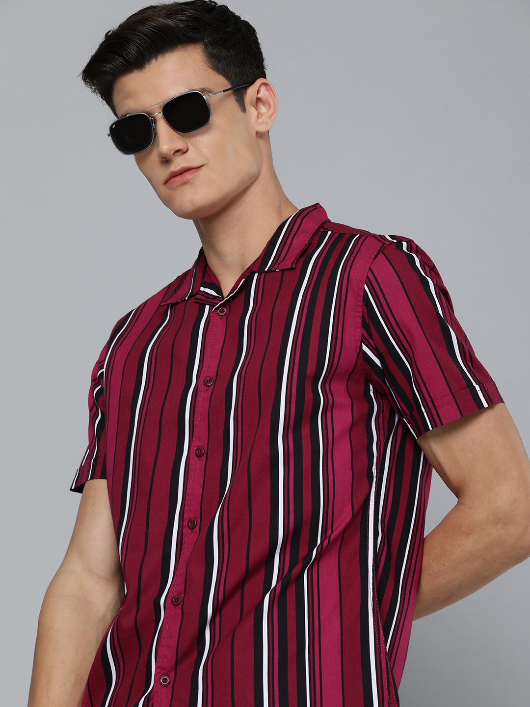 

HERE&NOW Men Maroon & Black Slim Fit Striped Casual Shirt