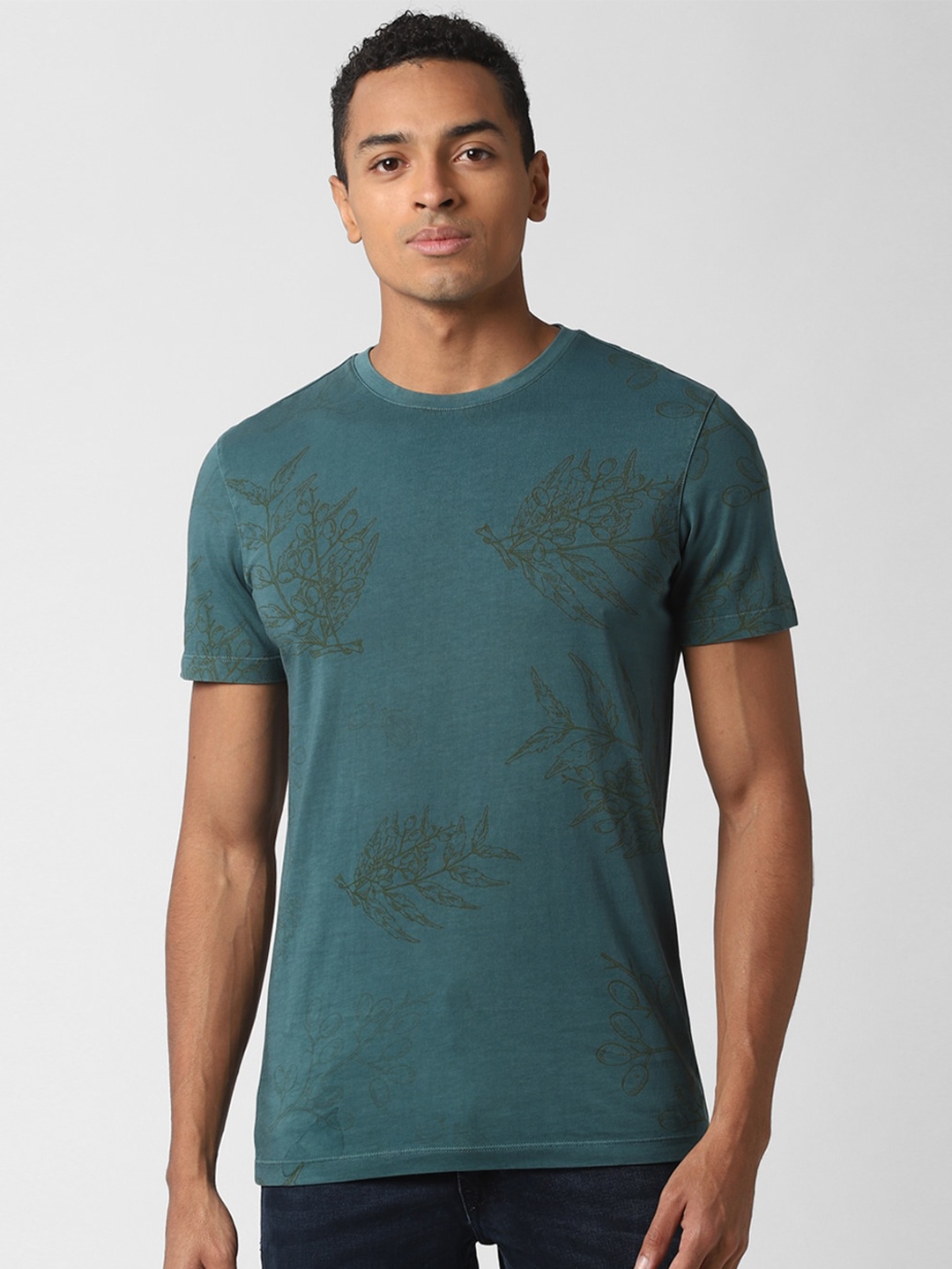 Peter England Casuals Men Green Printed Slim Fit T-shirt