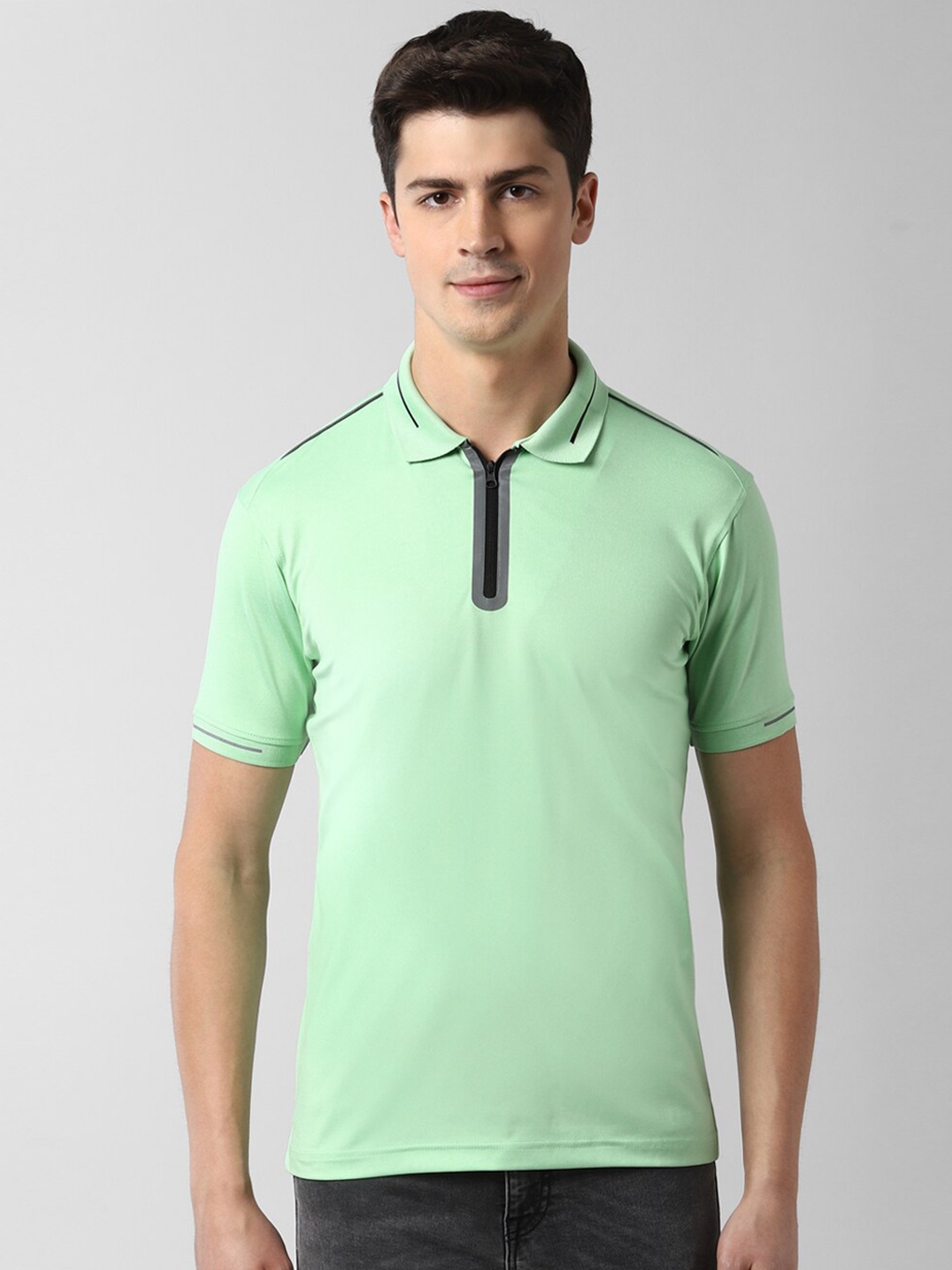 

Peter England Casuals Men Green Polo Collar Applique T-shirt