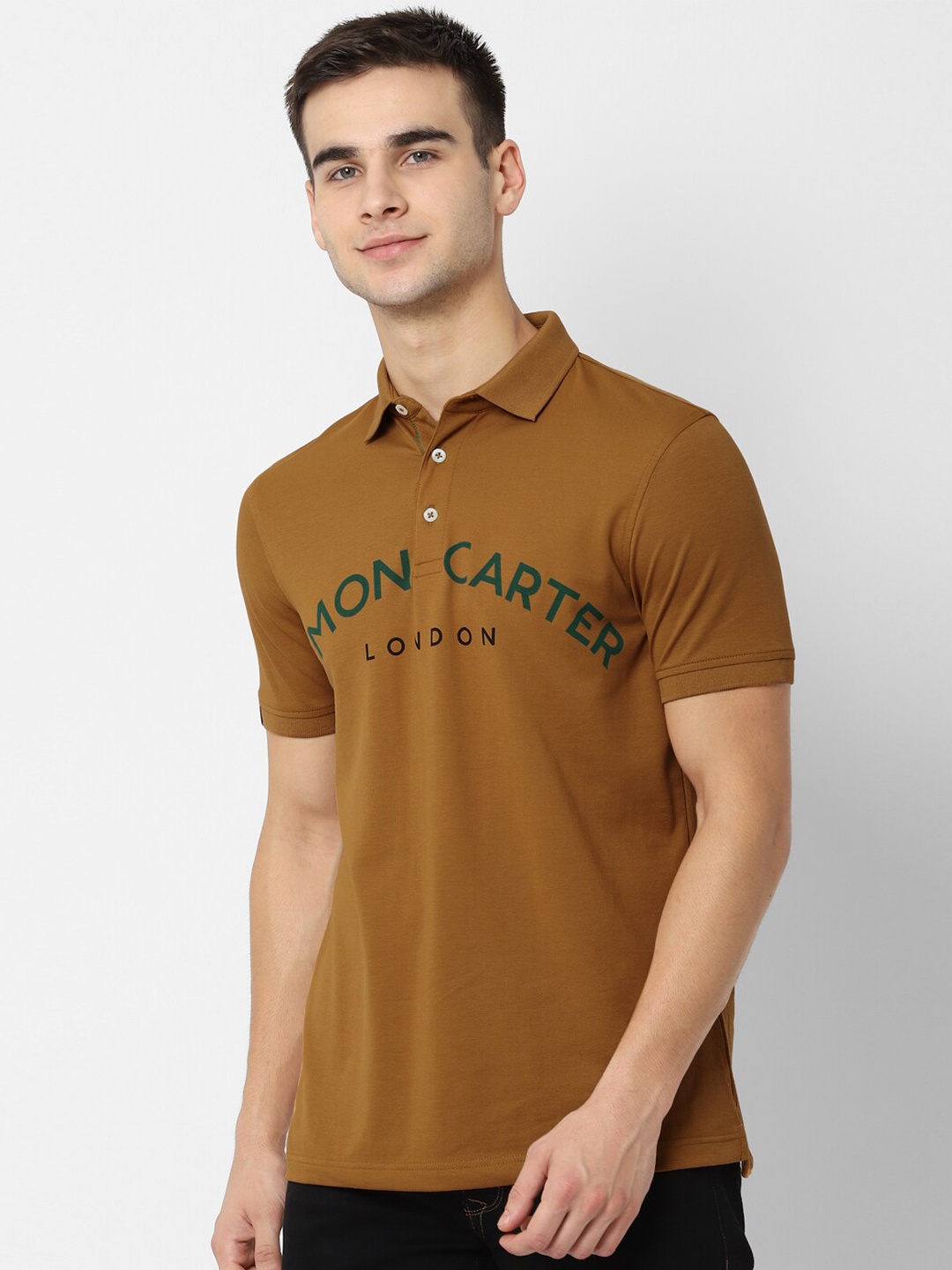 

SIMON CARTER LONDON Men Mustard Yellow Typography Printed Polo Collar Slim Fit T-shirt