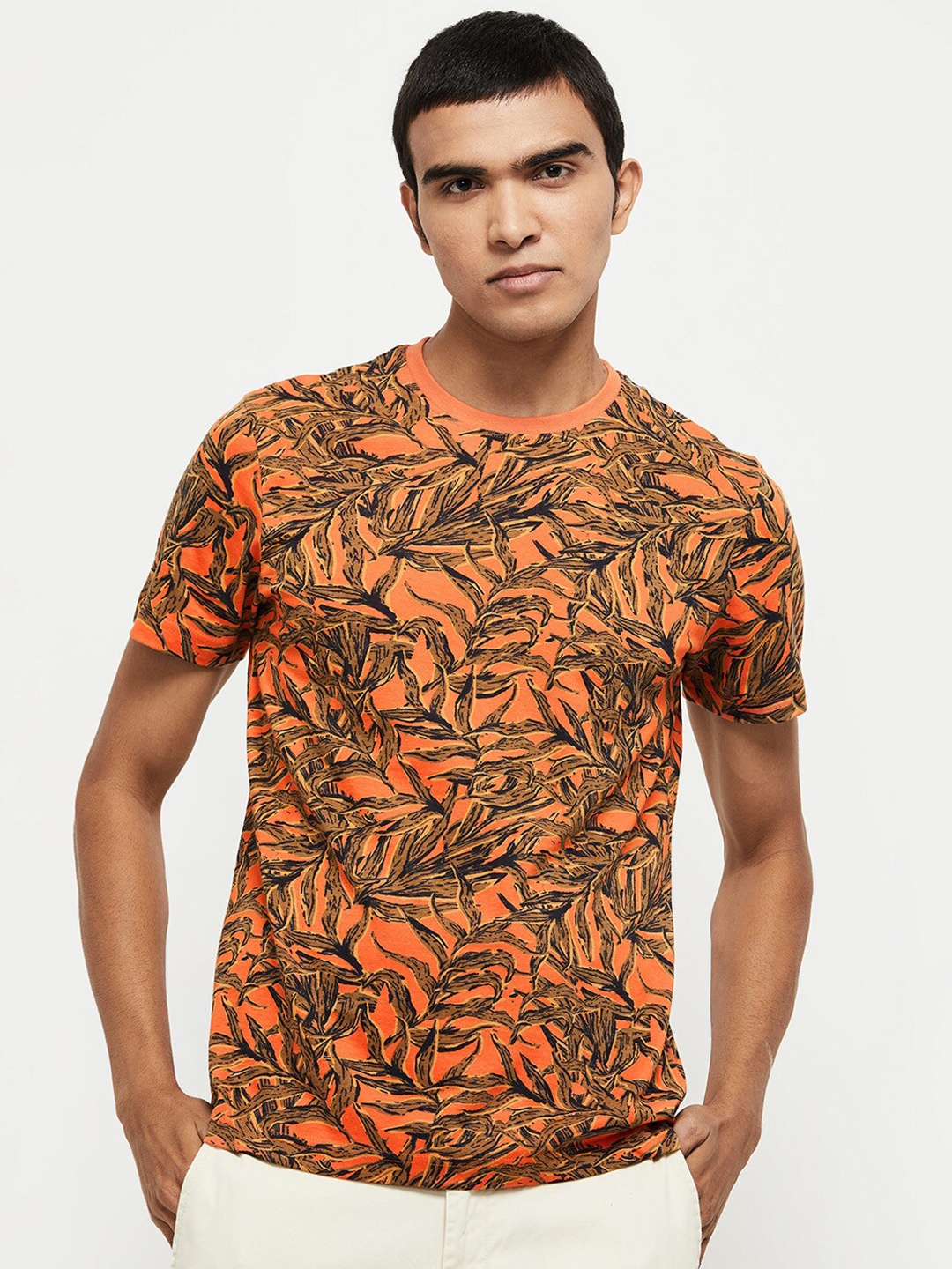 

max Men Orange & Brown Printed Round Neck T-shirt