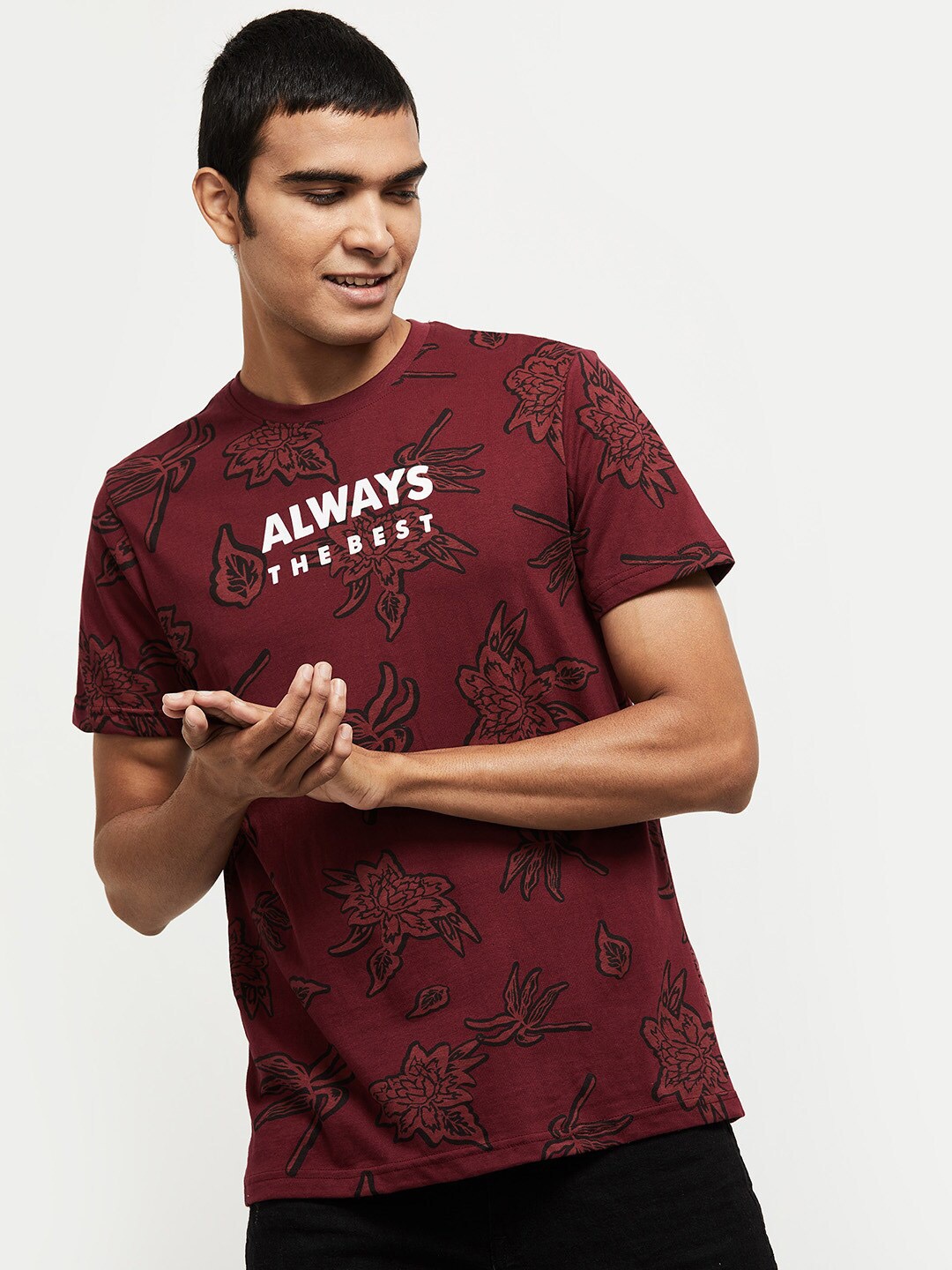 

max Men Maroon & Black Typography 5 Printed T-shirt