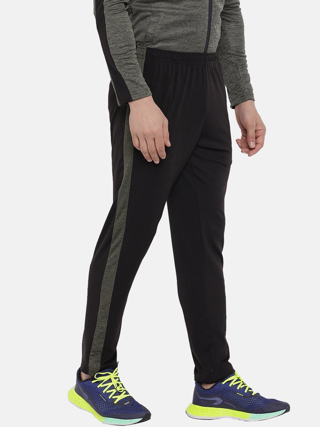 

CHKOKKO Men Black Solid Gym Track Pants