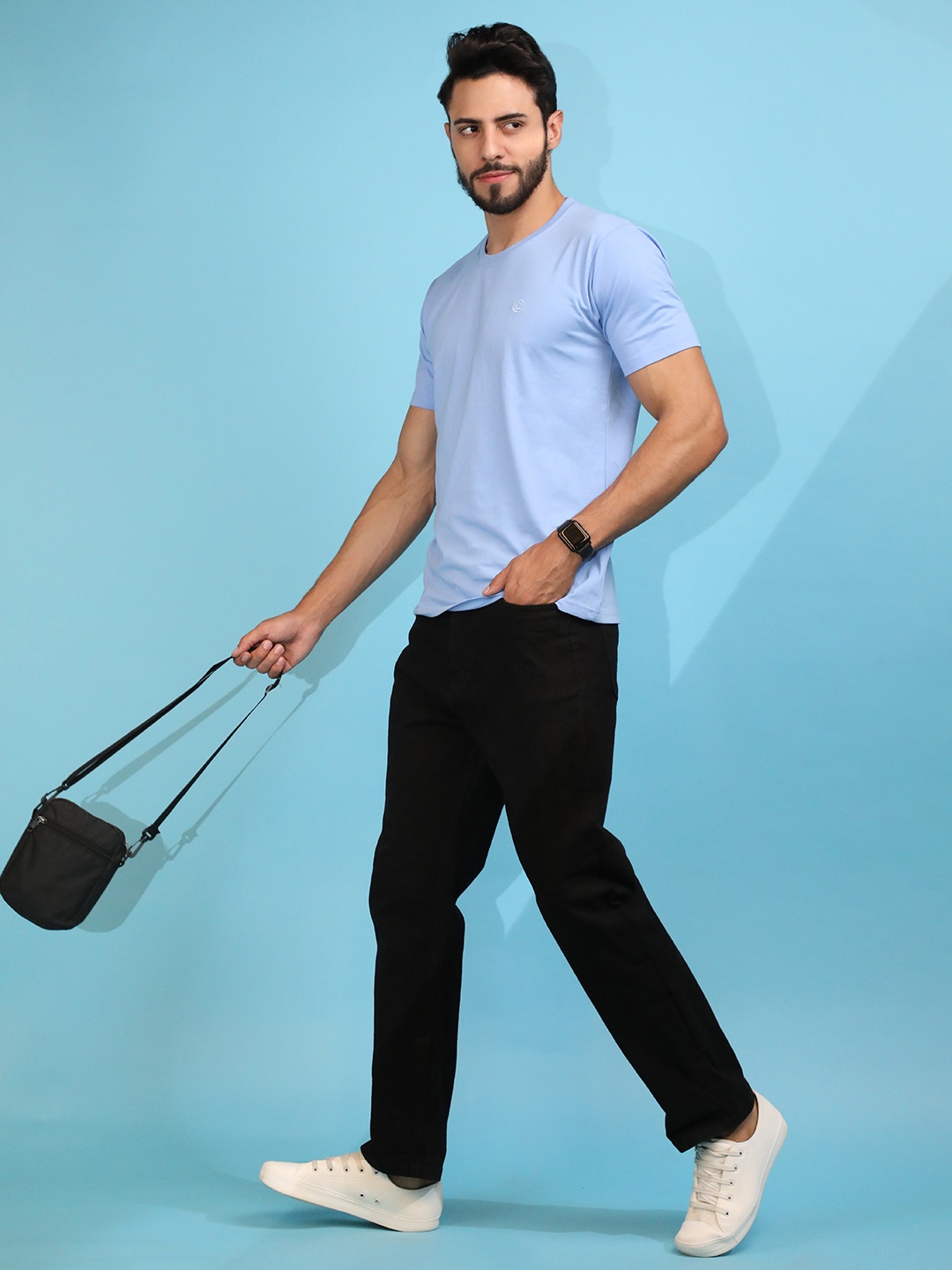

CHKOKKO Men Blue T-shirt