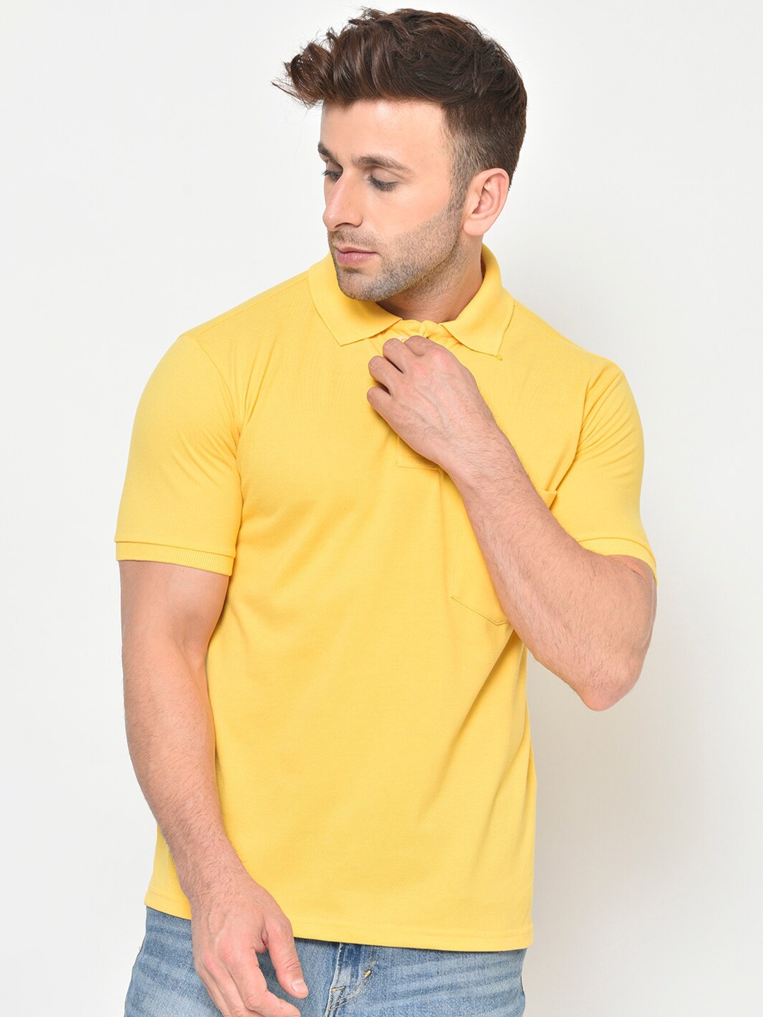 

CHKOKKO Men Yellow Solid Polo Collar T-shirt