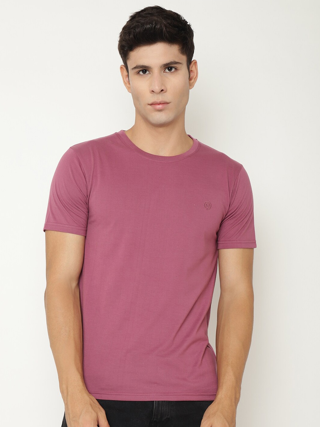 

CHKOKKO Men Pink Solid Training or Gym T-shirt