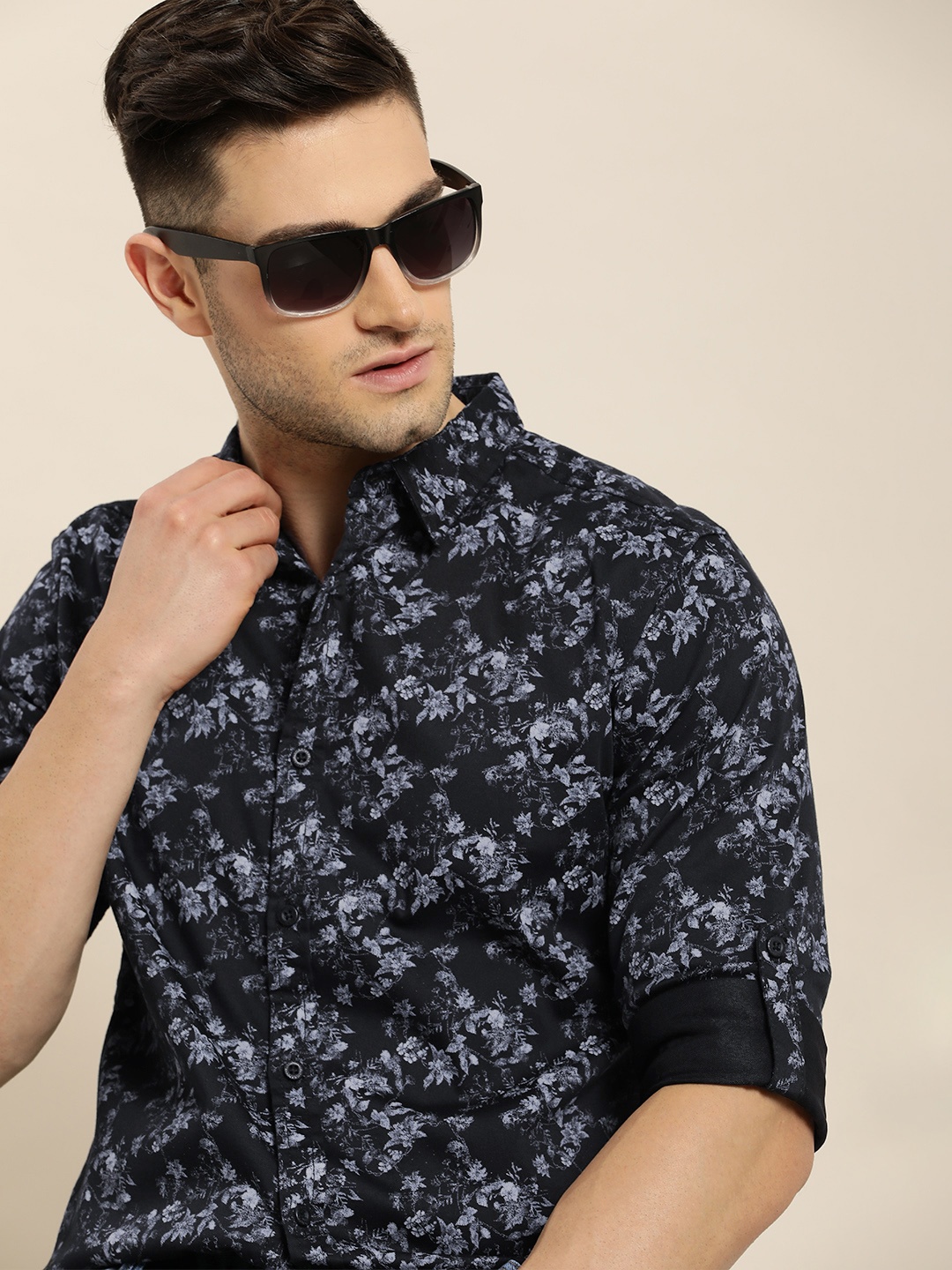 

Moda Rapido Men Black Slim Fit Floral Printed Casual Shirt