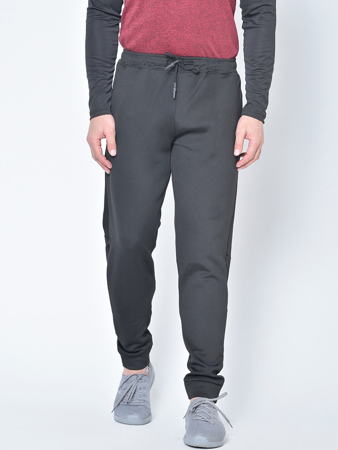 

CHKOKKO Men Black Solid Track Pants