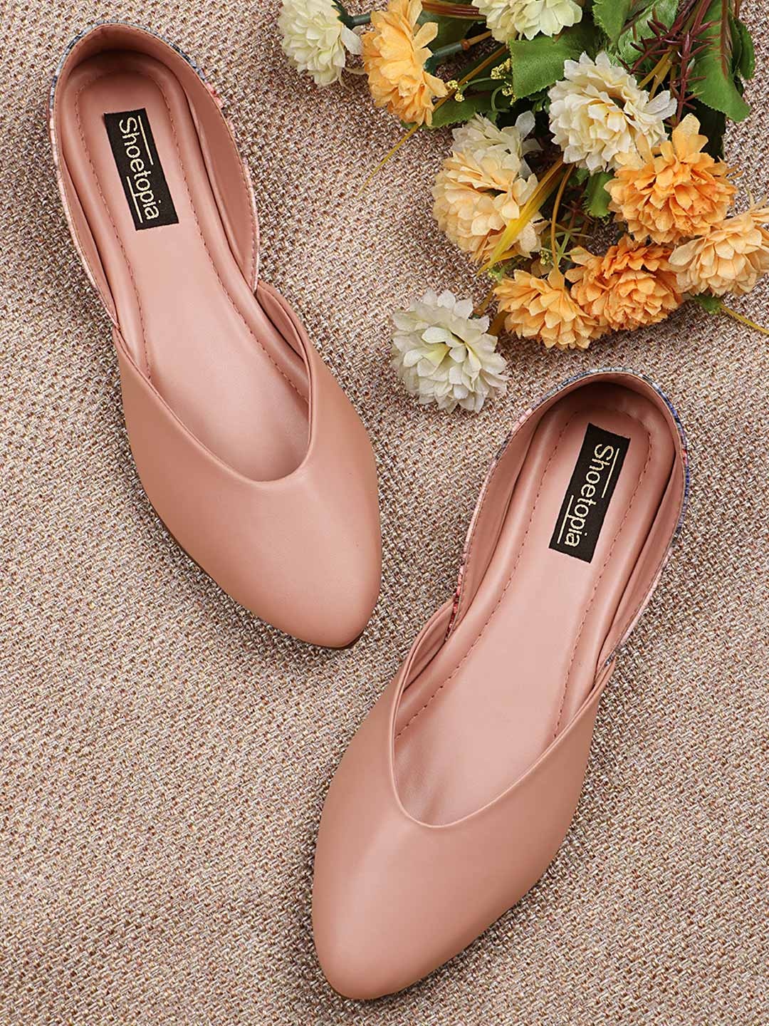 

Shoetopia Women Peach-Coloured Printed Ballerinas Flats