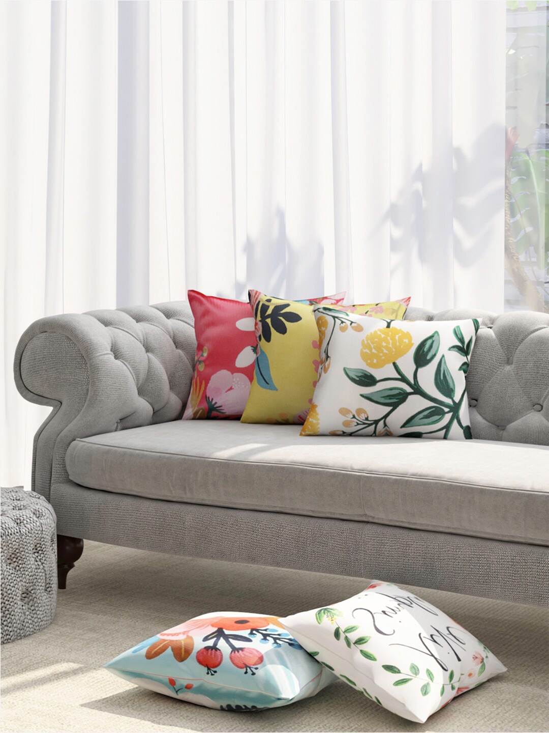 

TAG 7 White & Red Set of 5 Floral Square Cushion Covers