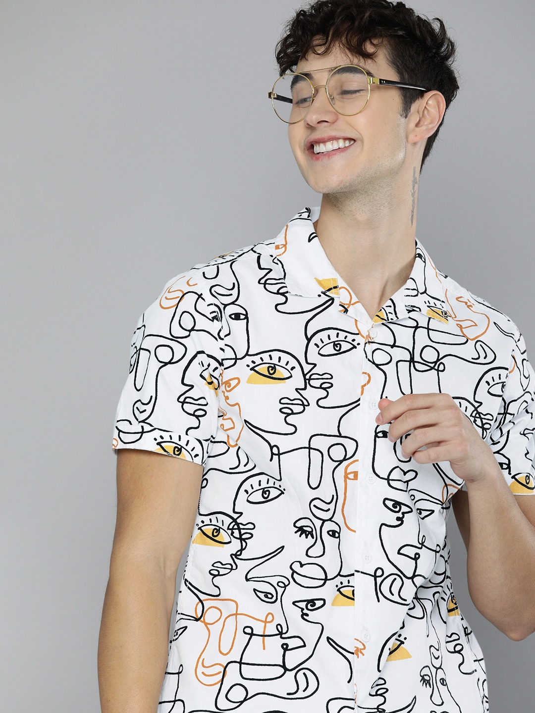 

HERE&NOW Men White & Black Slim Fit Printed Pure Cotton Sustainable Casual Shirt