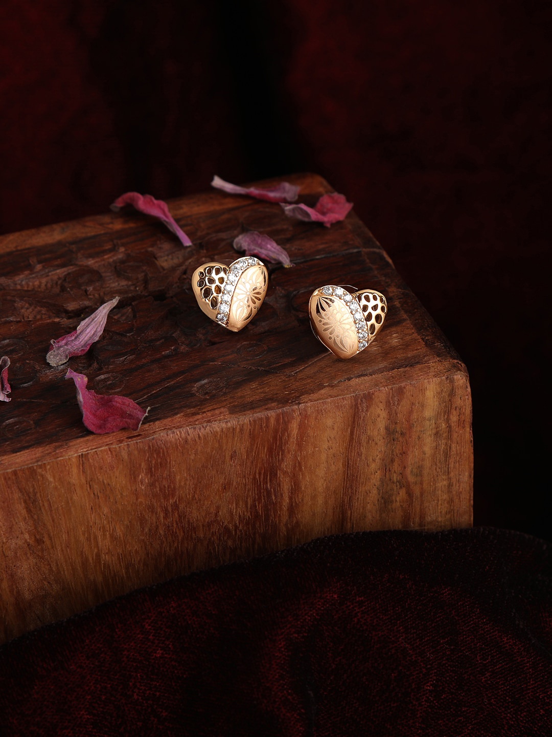 

ZINU Rose Gold-Plated Heart Shaped Studs