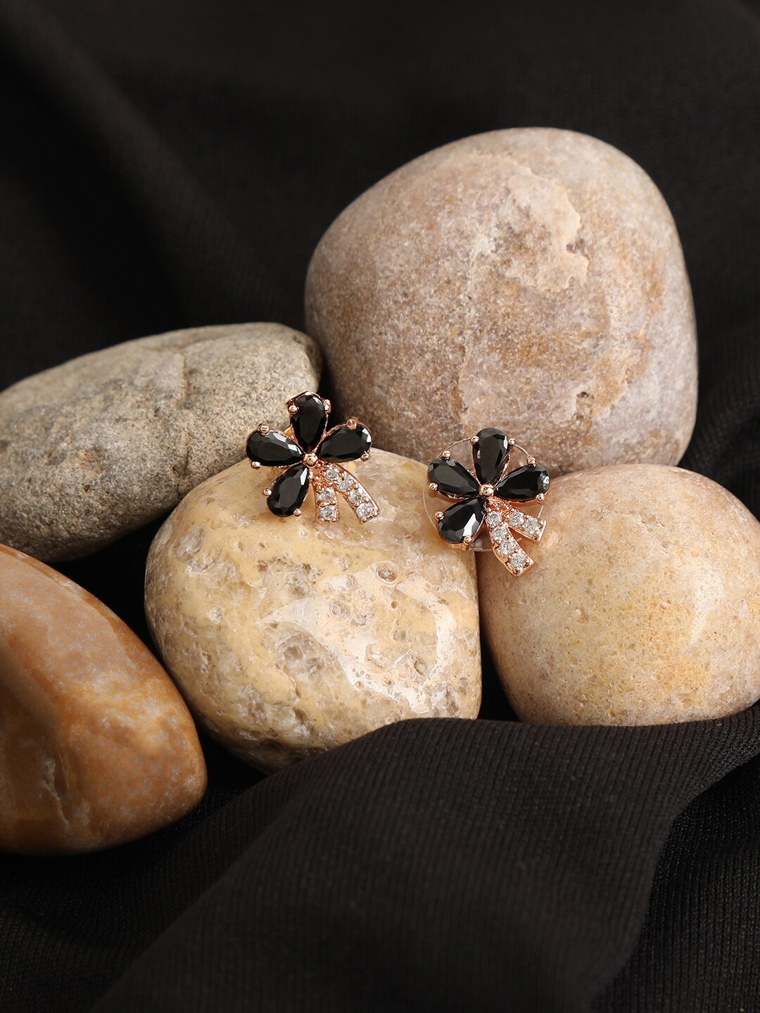 

ZINU Rose Gold-Plated & Black Floral Studs