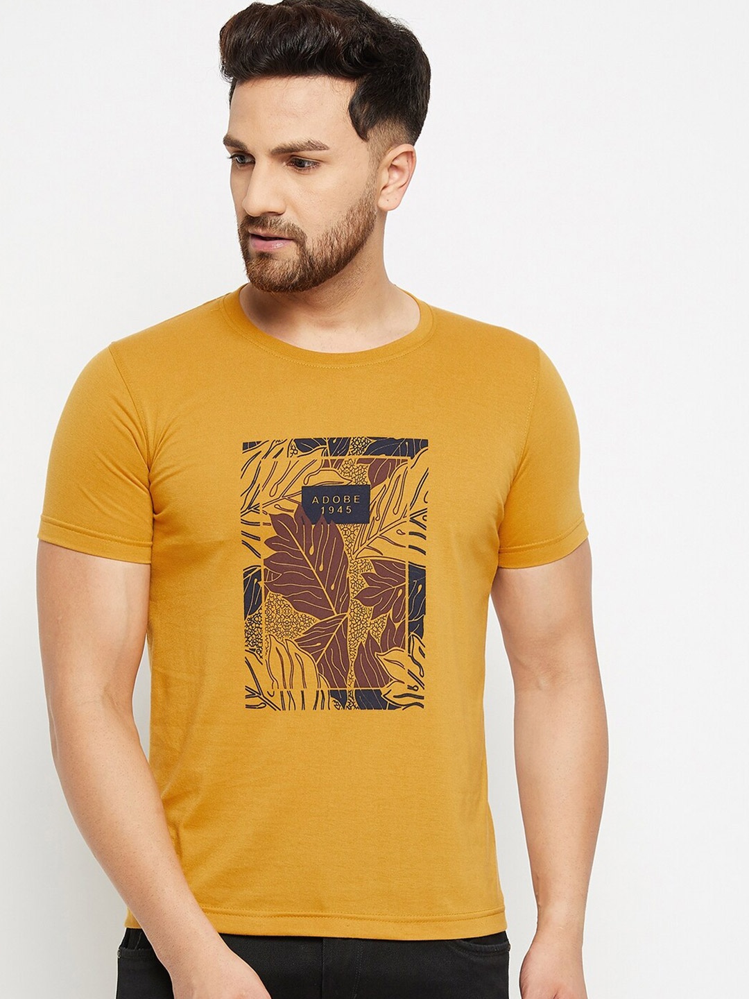 

Adobe Men Mustard Yellow Printed T-shirt