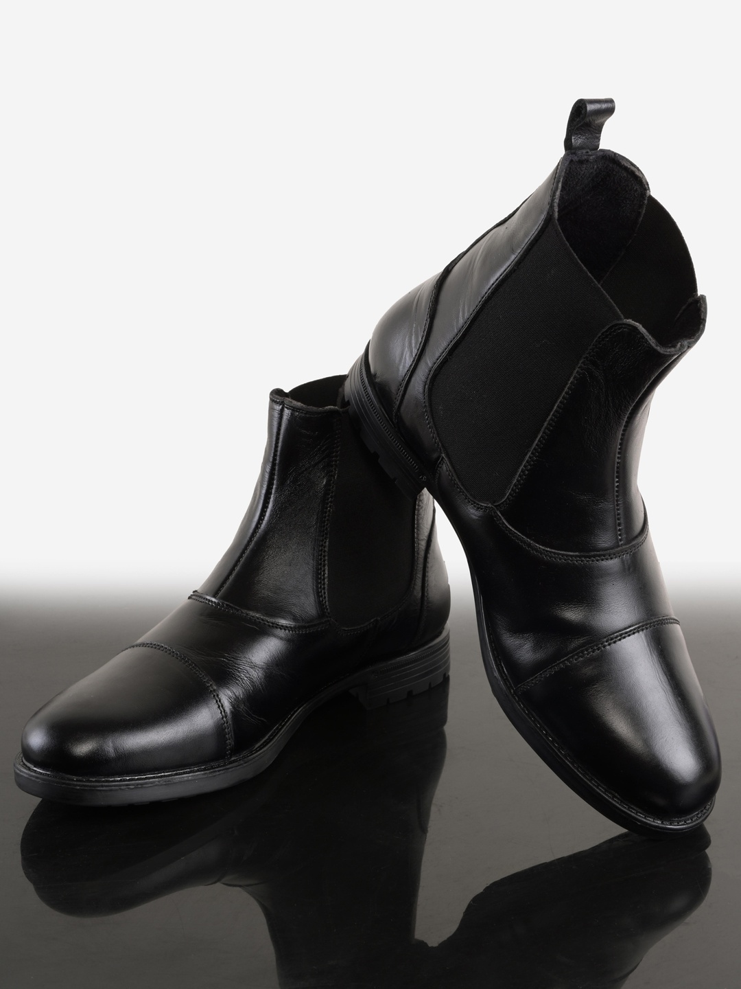 

BuckleUp Men Black Solid Leather Boots