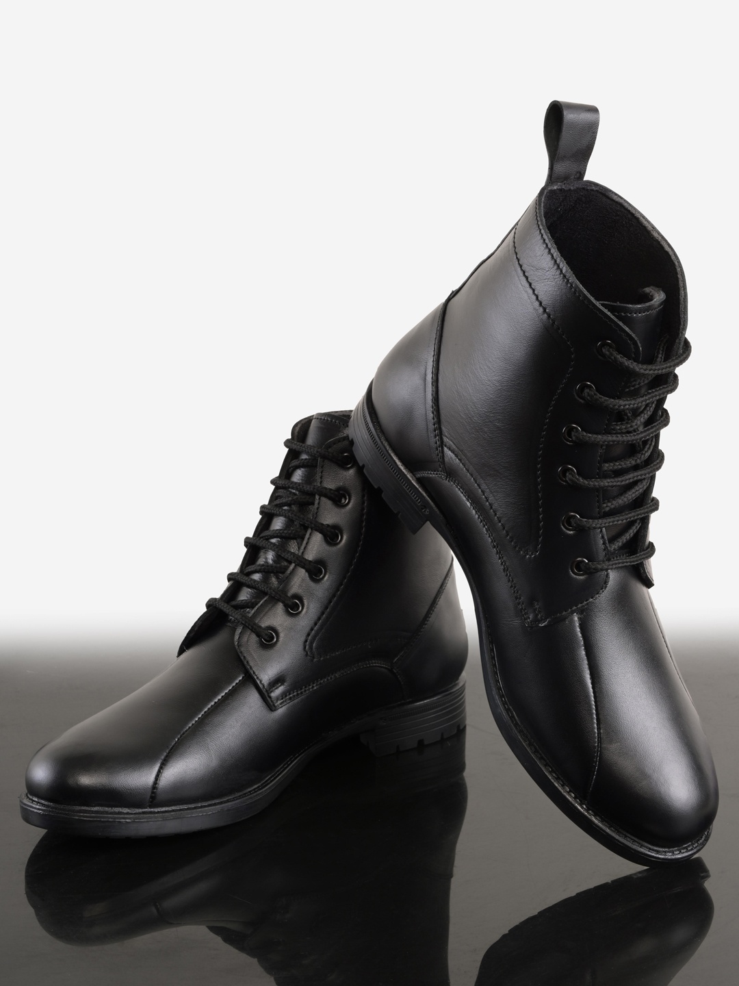 

BuckleUp Men Black Leather Flat Boots