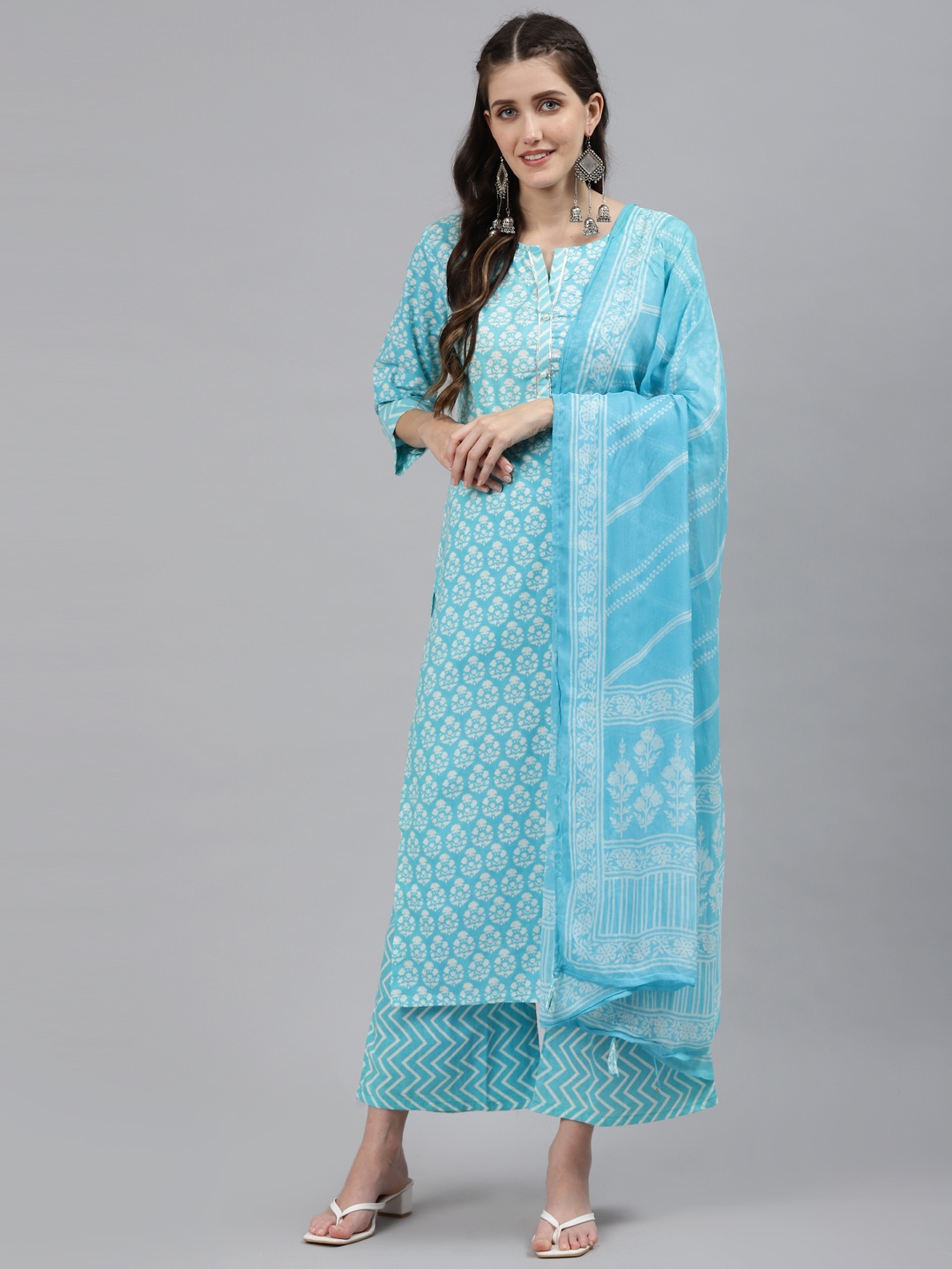 

Readiprint Fashions Women Blue Ethnic Motifs Printed Regular Gotta Patti Pure Cotton Kurta with Palazzos &