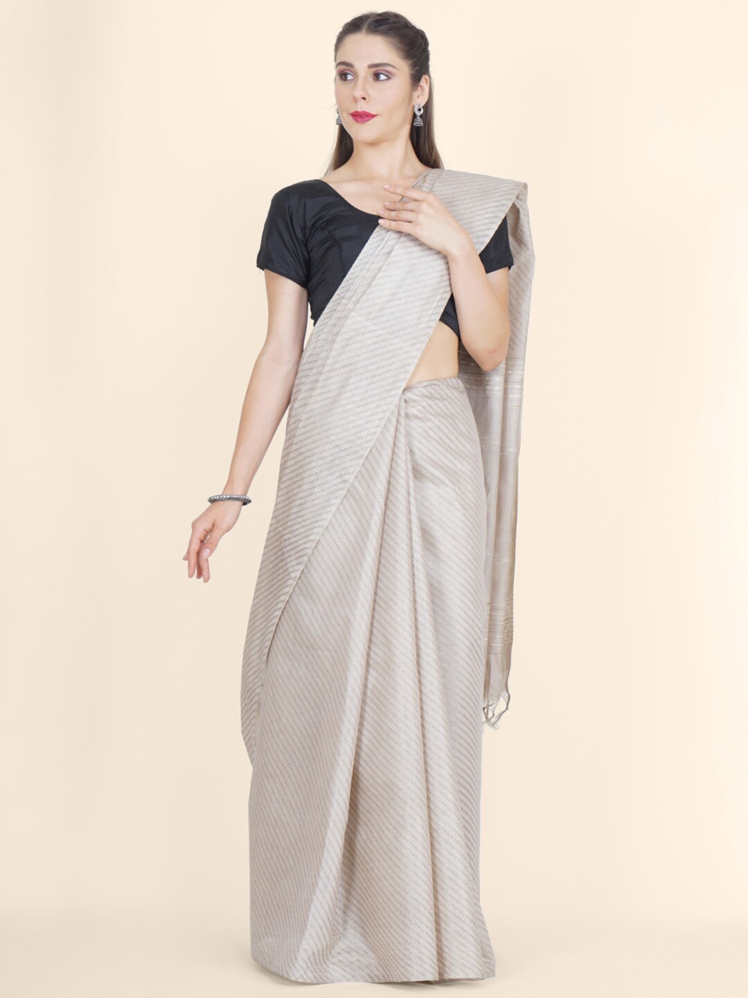 

Bangalore Silk Emporium Beige Woven Design Silk Blend Kanjeevaram Saree