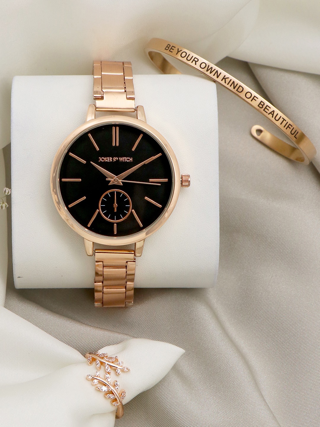 

JOKER & WITCH Women Gold-Toned & Black Irene Love Triangle Watch Gift Set JWLT346