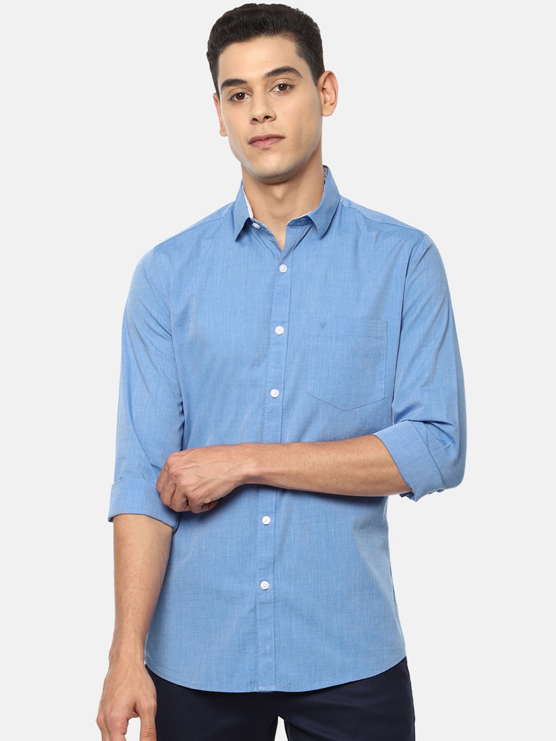 

Van Heusen Sport Men Blue Slim Fit Opaque Printed Casual Shirt