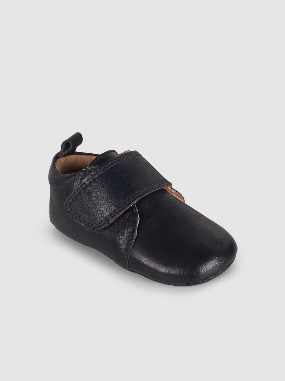 

Mothercare Boys Navy Blue Solid Leather Pram Shoes Sneakers