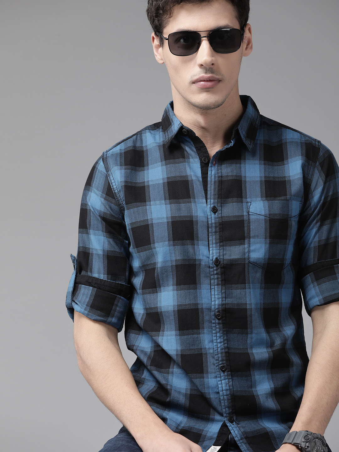 

The Roadster Lifestyle Co Men Blue & Black Tartan Checked Pure Cotton Casual Shirt