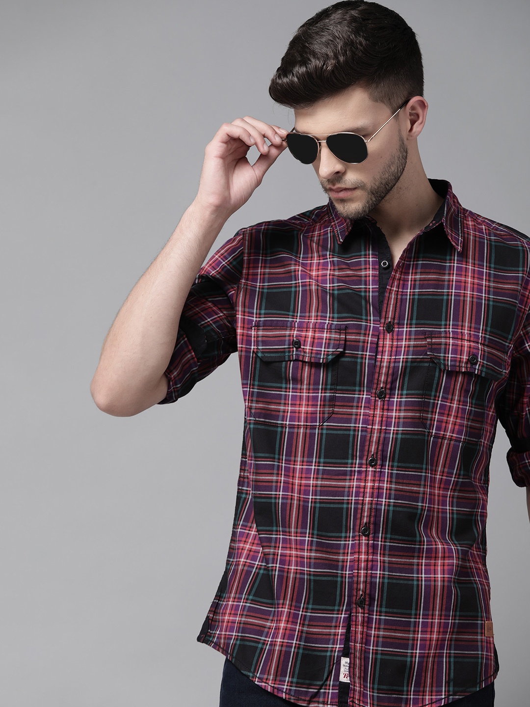 

Roadster Men Pink & Black Pure Cotton Tartan Checks Casual Shirt