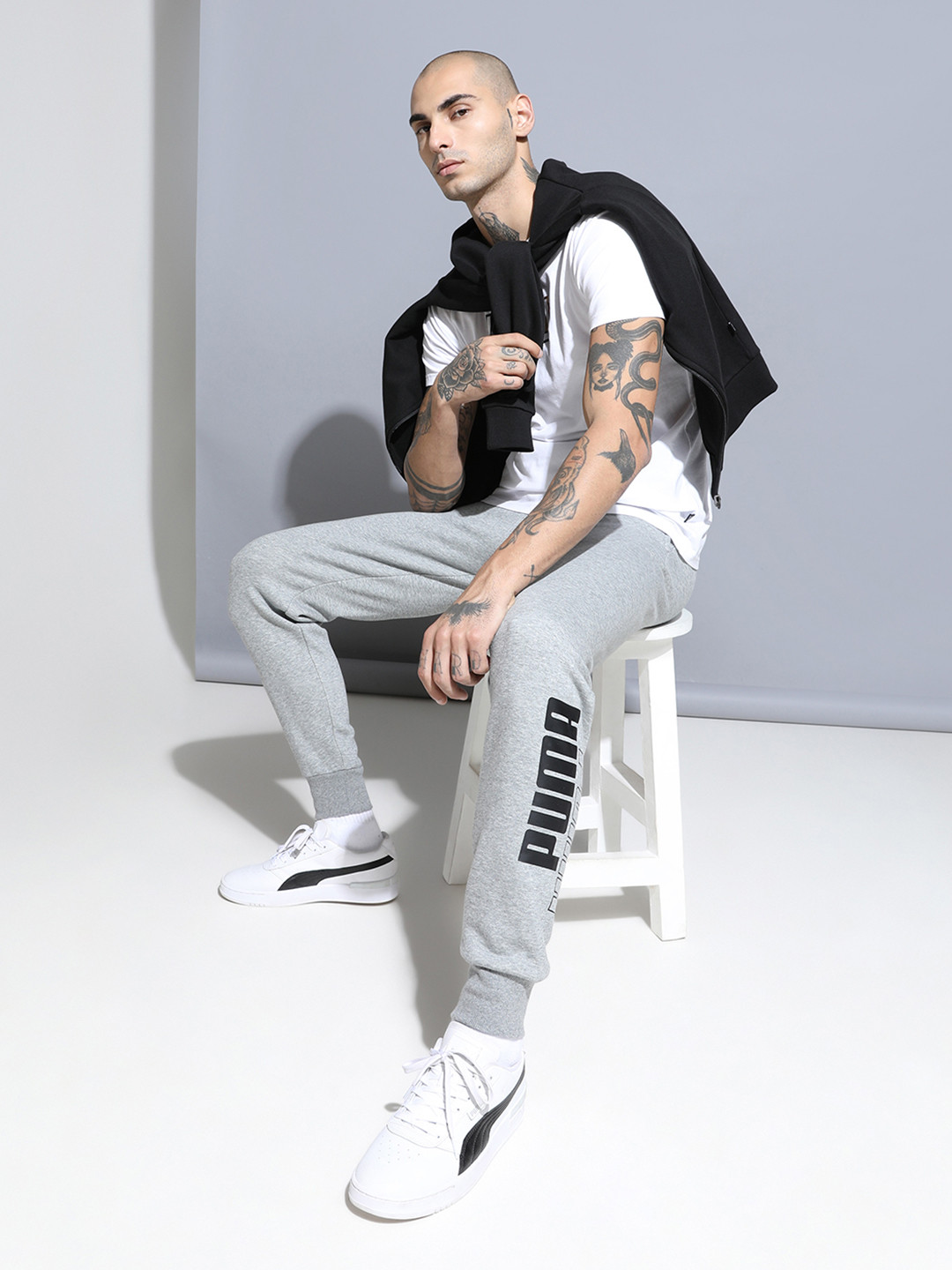 

Puma Men Grey Solid Power Logo Regular fit Jogger Sweatpants