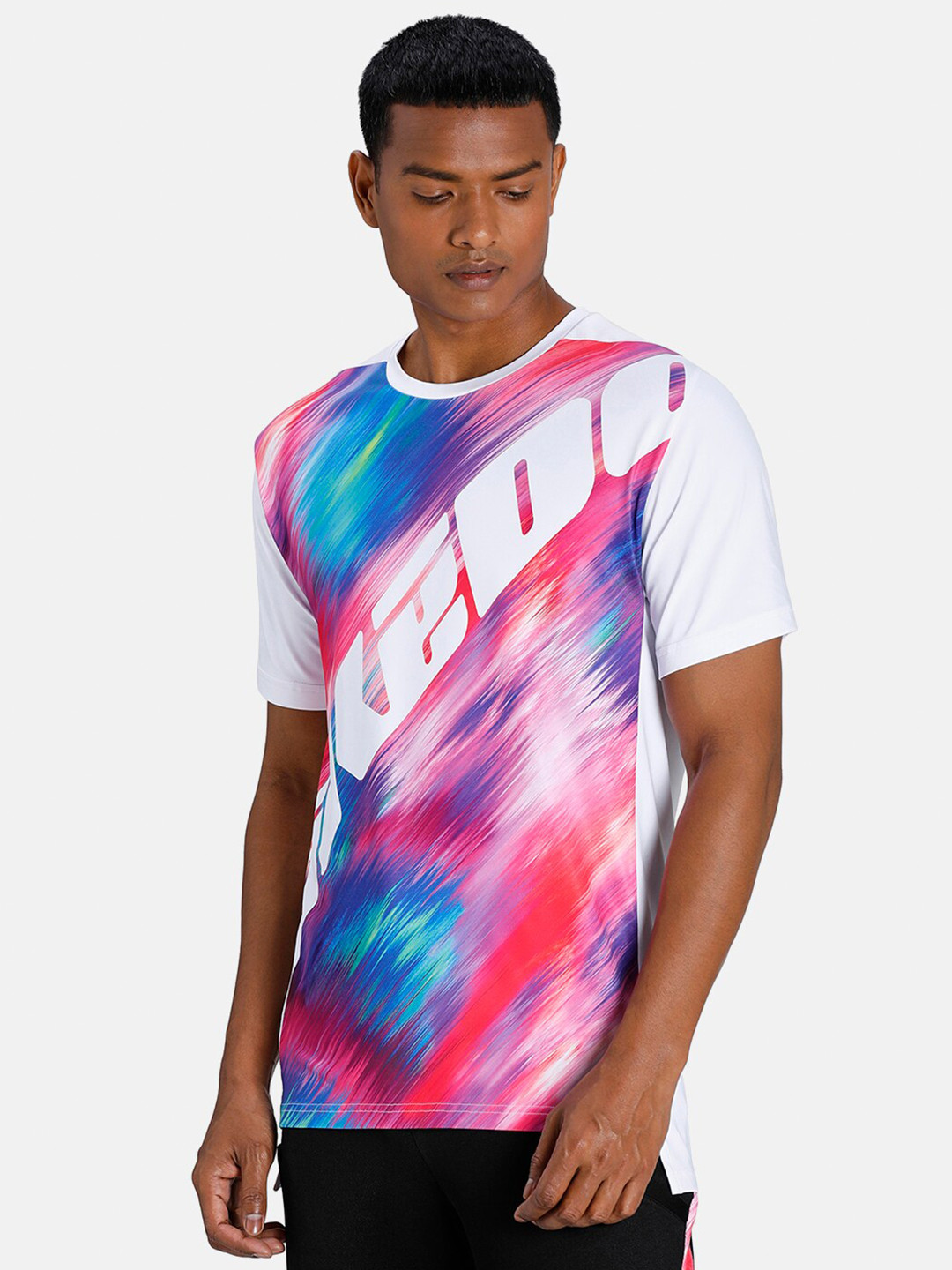 

Puma Men White & Blue Printed Slim Fit T-shirt with Mask
