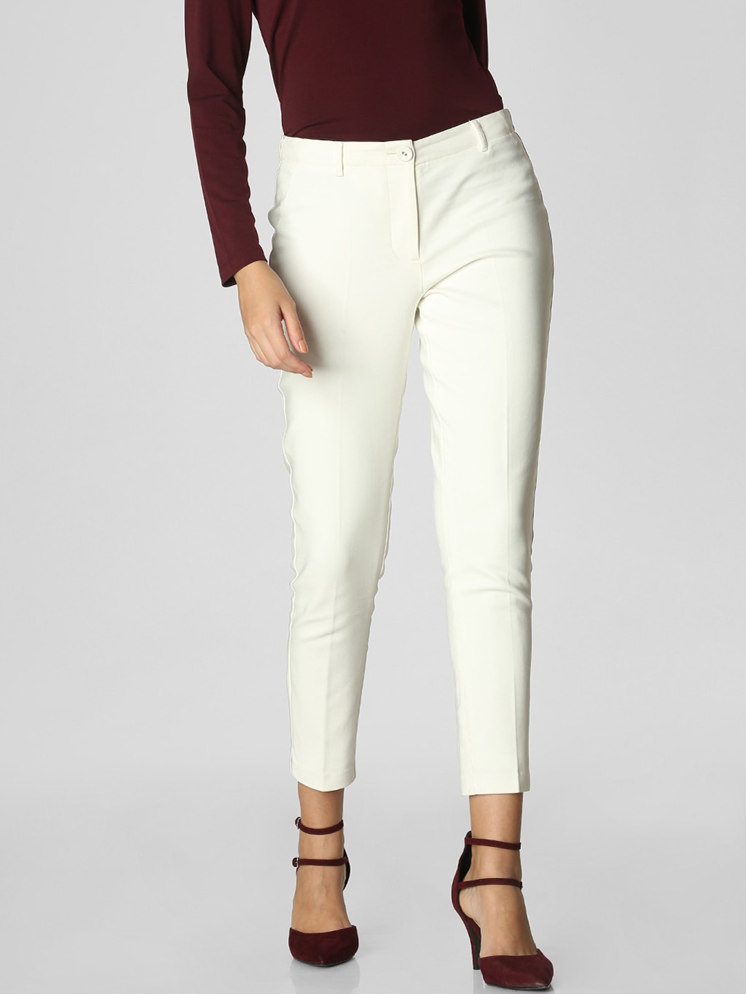 

Vero Moda Women White Slim Fit Trousers