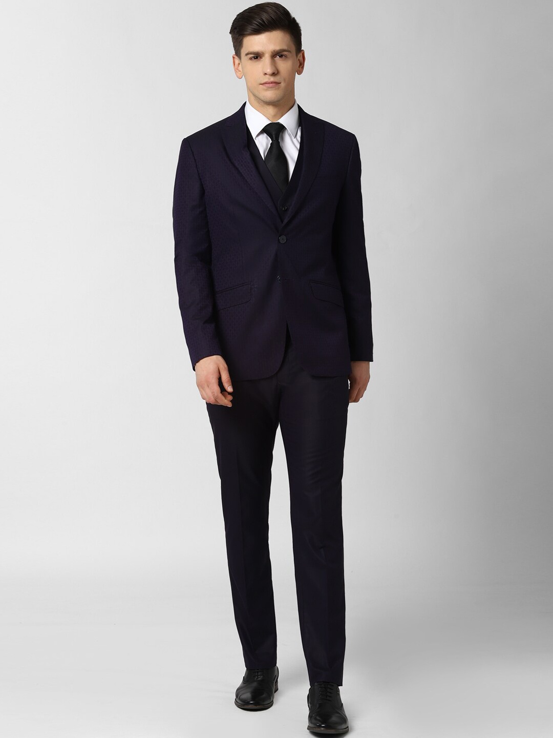 

Peter England Elite Men Navy Blue Solid Slim-Fit Single-Breasted Three-Piece Formal Suit