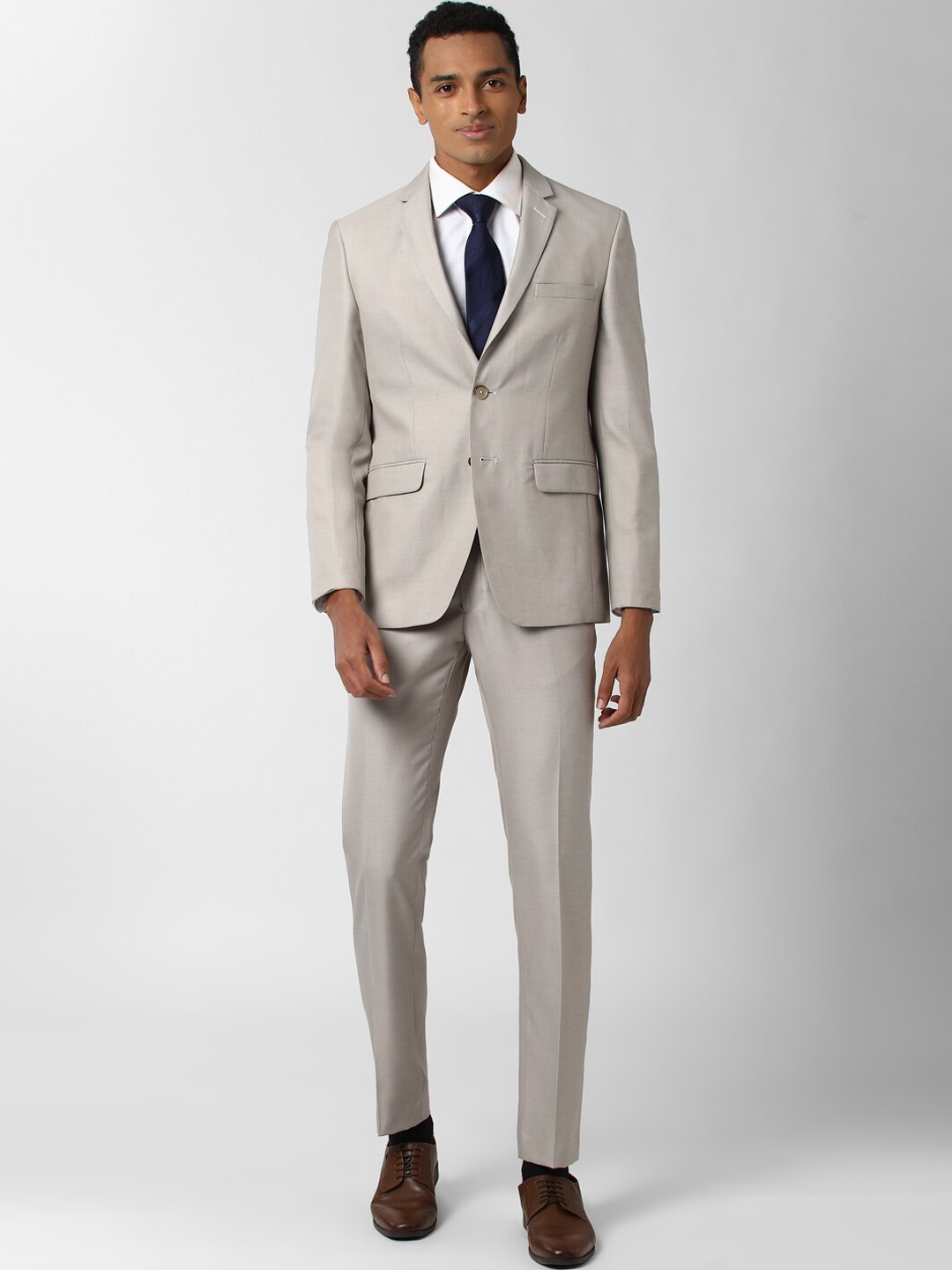 

Peter England Elite Men Beige Solid Slim-Fit 2 Piece Formal Suit