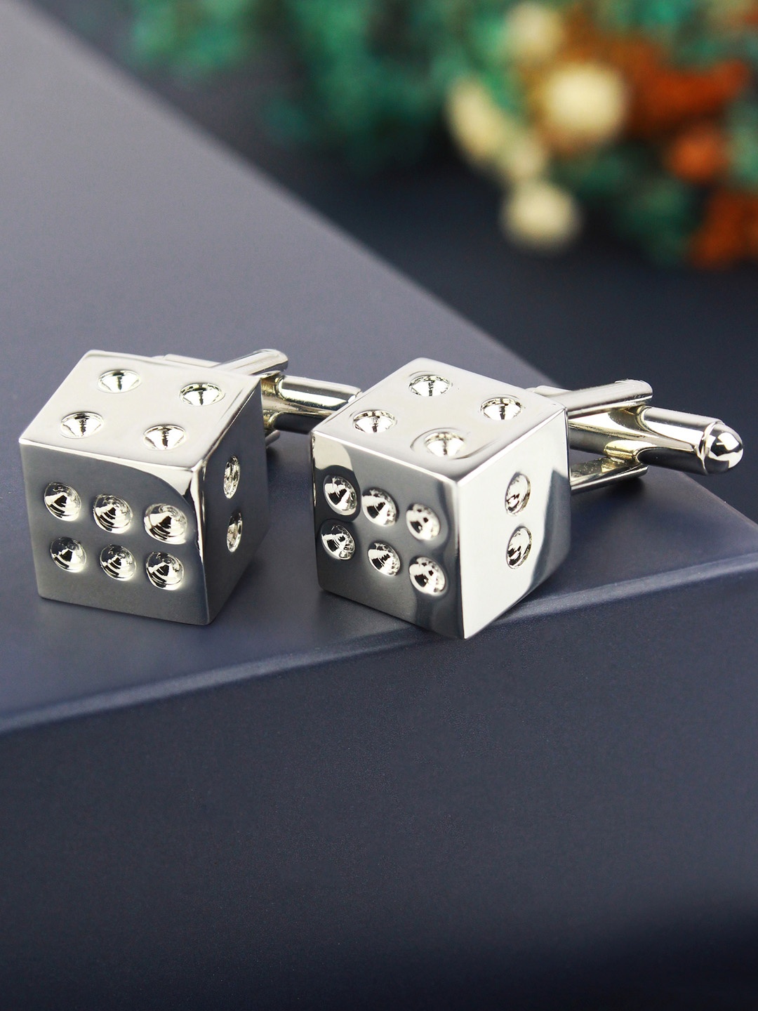 

PELUCHE Silver-Toned The Lucky Dice Cufflink