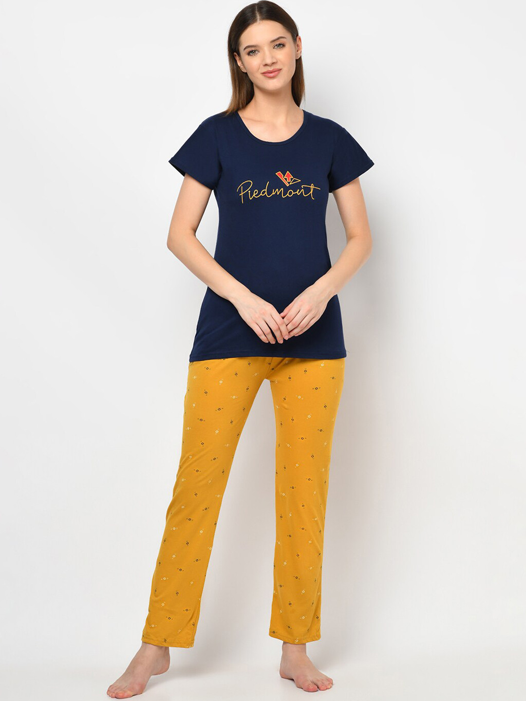 

TRUNDZ Women Navy Blue & Yellow Printed Night Suit