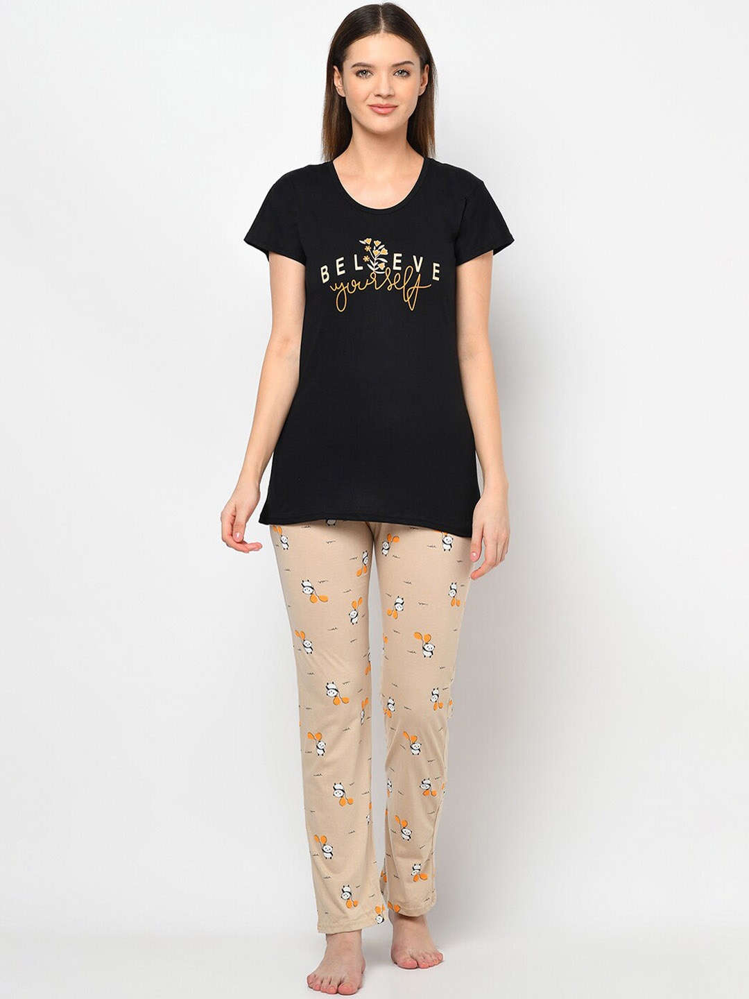 

TRUNDZ Women Black & Beige Cotton Blend Printed Night suit