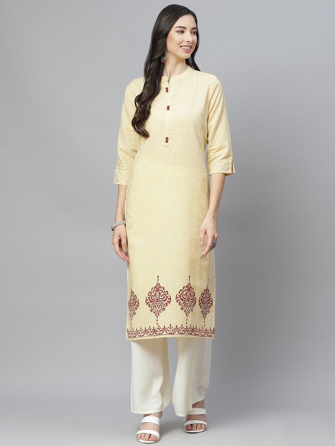 

aayusika Women Yellow & White Ethnic Motifs Printed Kurta